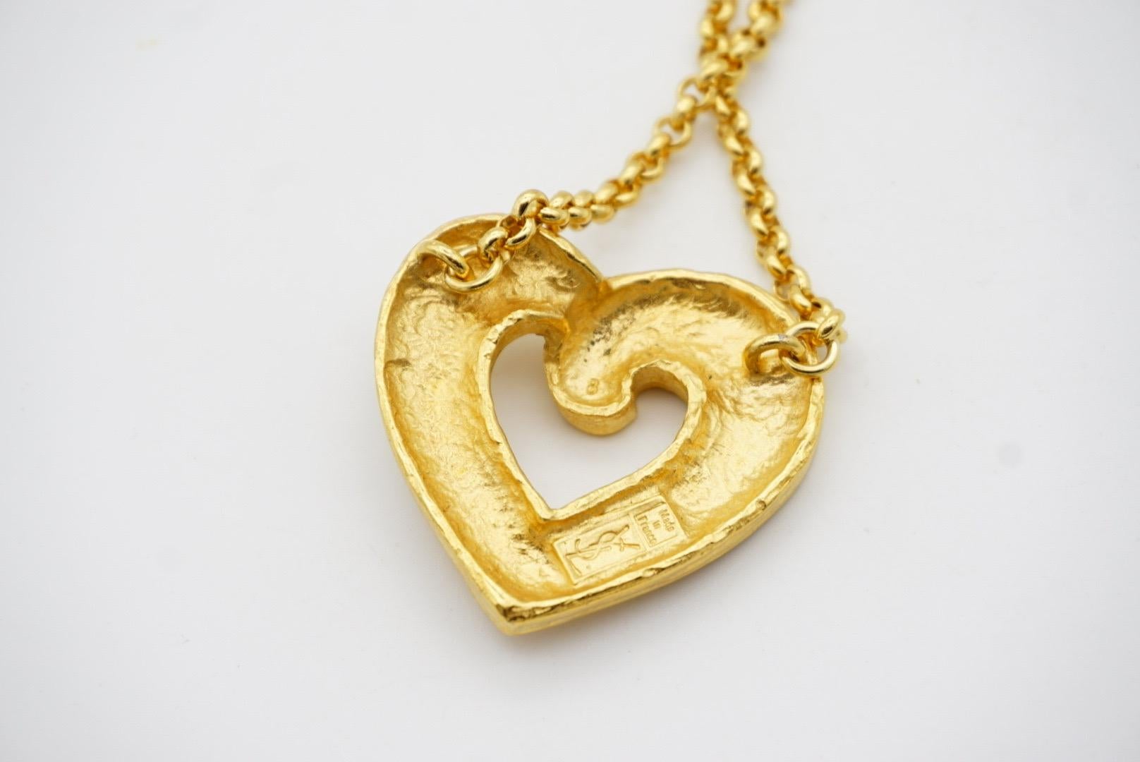 Yves Saint Laurent YSL Vintage Large Heart Love Openwork Pendant Gold Necklace  For Sale 3