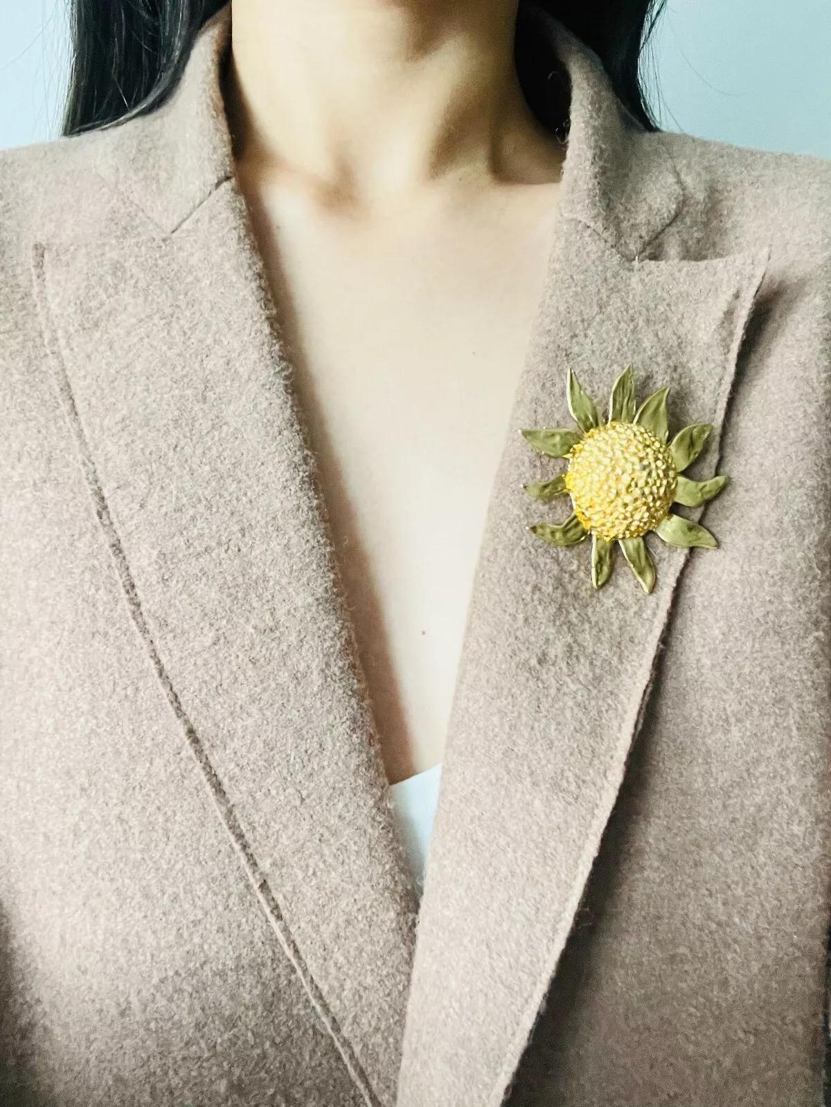 Yves Saint Laurent YSL Vintage Large Sunflower Sunburst Sun Dome Chunky Brooch For Sale 1