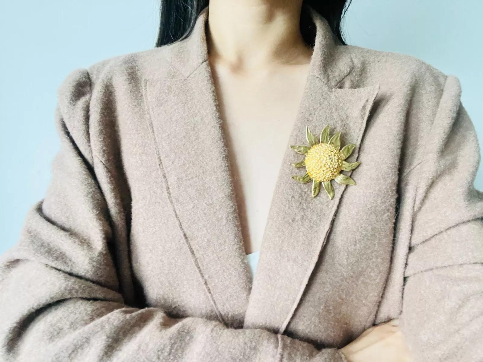 Yves Saint Laurent YSL Vintage Large Sunflower Sunburst Sun Dome Chunky Brooch For Sale 2