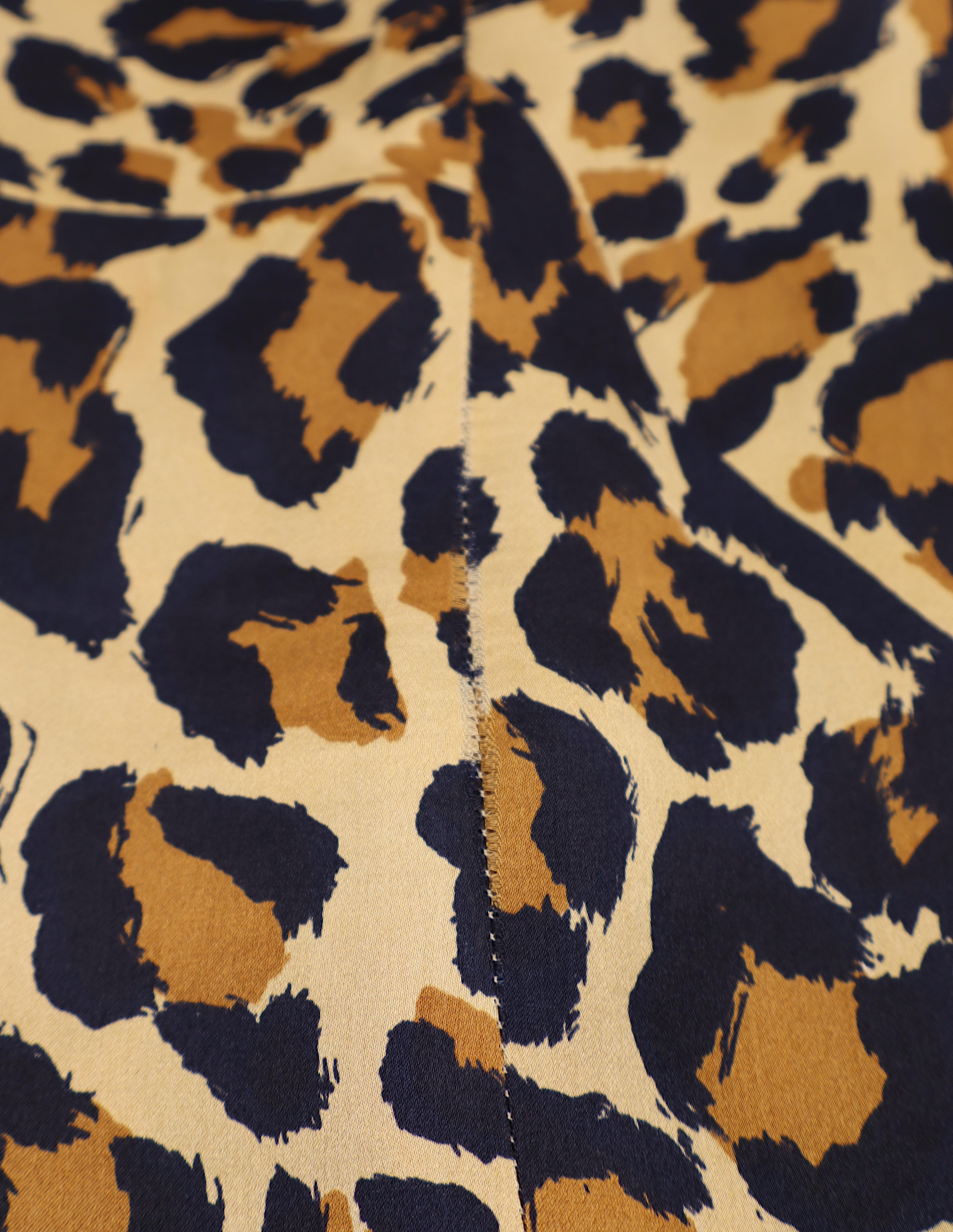 Yves Saint Laurent YSL Giacca stile Spencer con stampa leopardata vintage in vendita 6