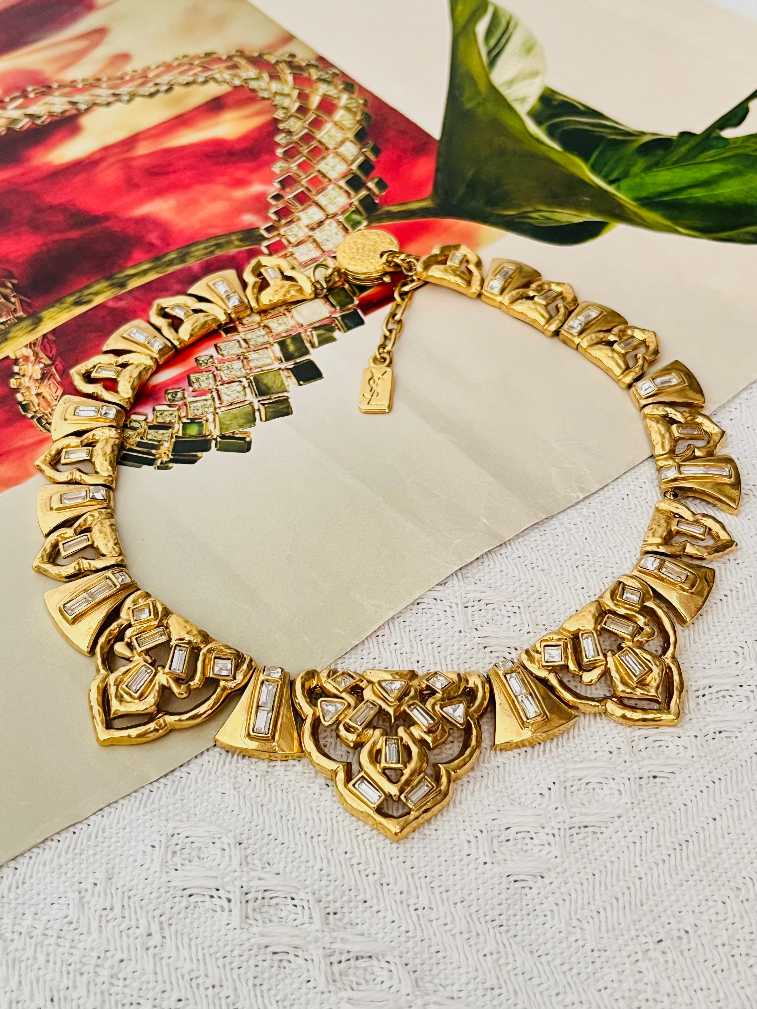 Yves Saint Laurent YSL Vintage Massive Türklopfer Kristalle Anhänger Halskette für Damen oder Herren im Angebot