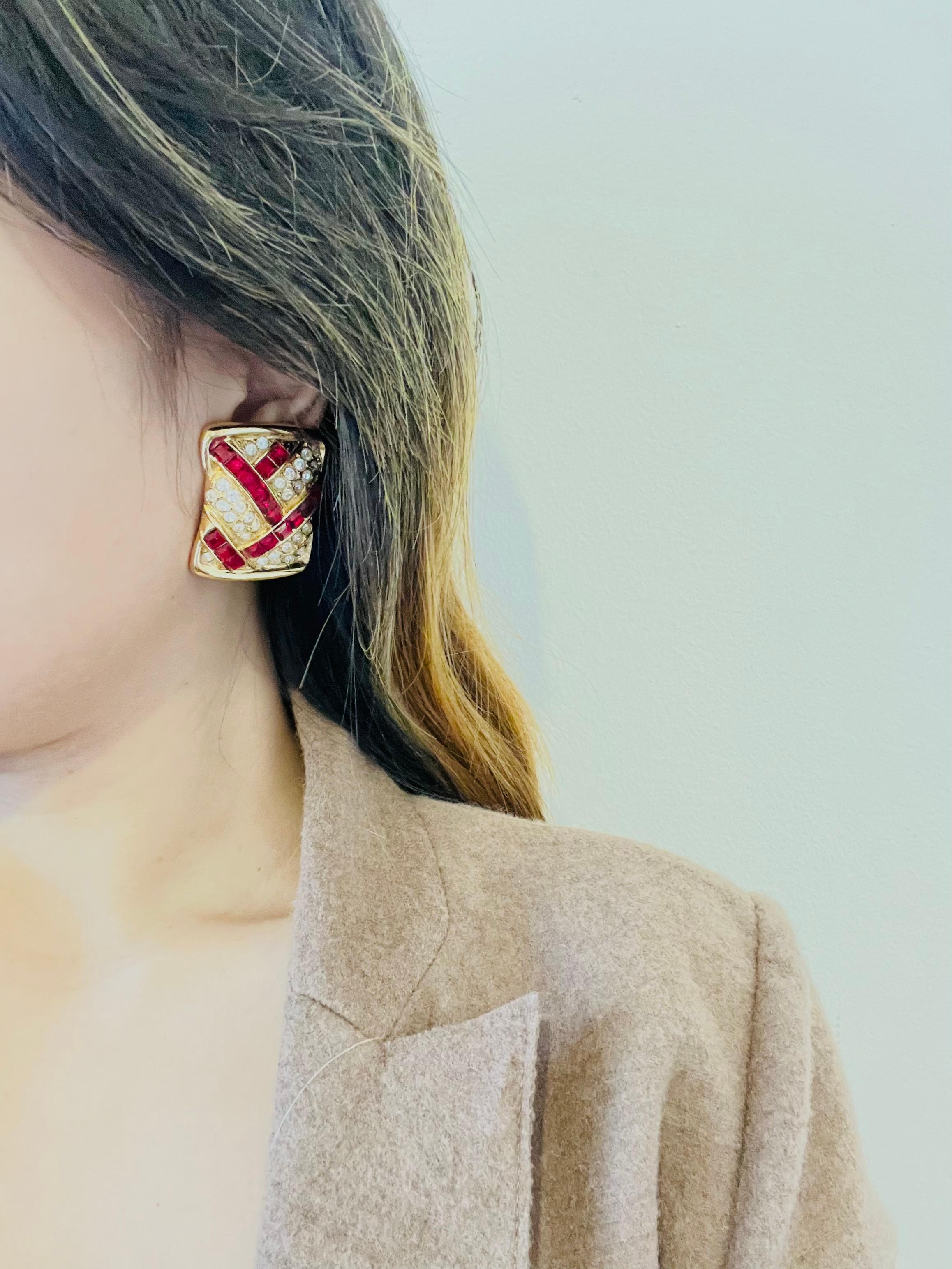 Women's or Men's Yves Saint Laurent YSL Vintage Massive Rectangle Ruby Crystal Clip Gold Earrings For Sale