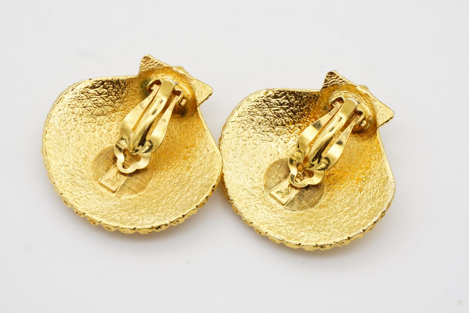 Yves Saint Laurent YSL Vintage Massive Textured Vivid Shell Gold Clip Earrings  For Sale 7