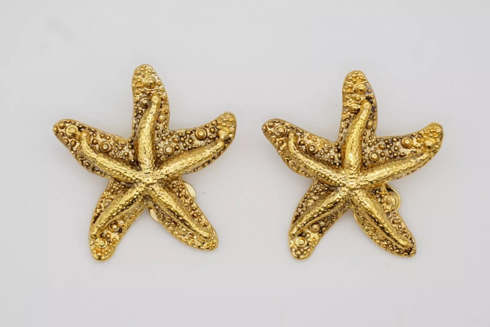 Yves Saint Laurent YSL Vintage Massive Textured Vivid Starfishes Clip Earrings For Sale 9