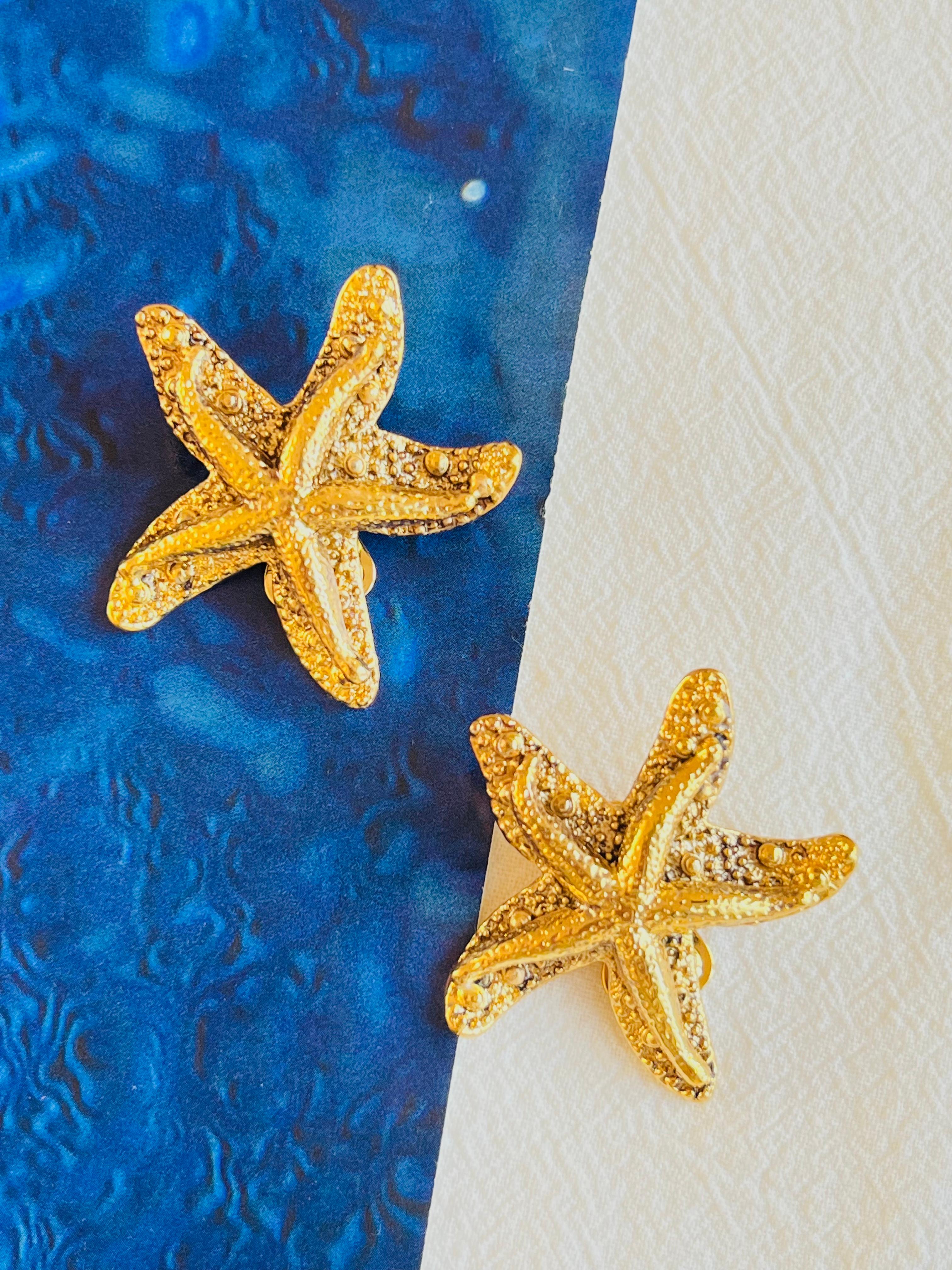 Women's or Men's Yves Saint Laurent YSL Vintage Massive Textured Vivid Starfishes Clip Earrings For Sale