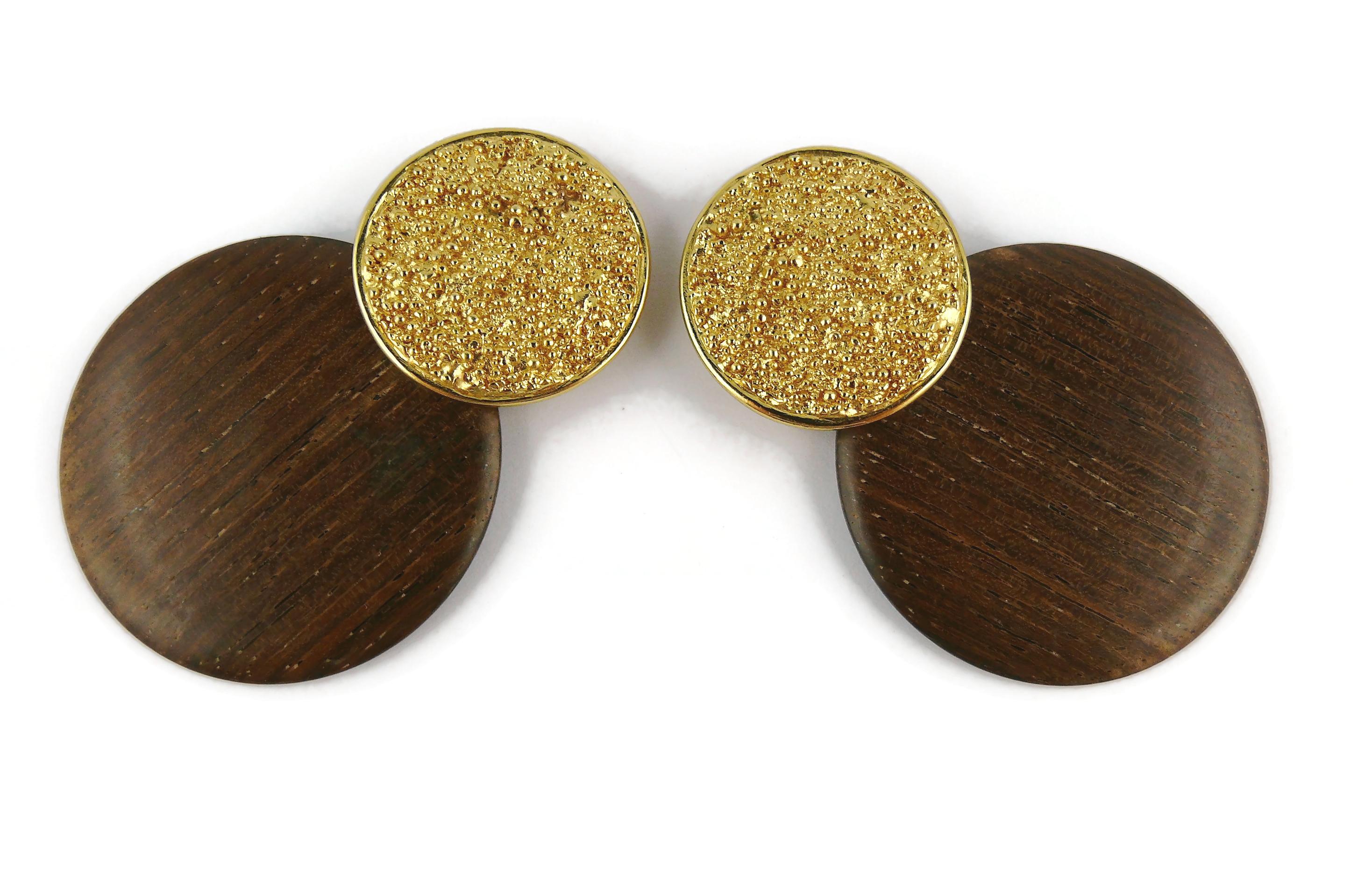 Yves Saint Laurent YSL Vintage Massive Wood Disc Dangling Earrings In Good Condition For Sale In Nice, FR