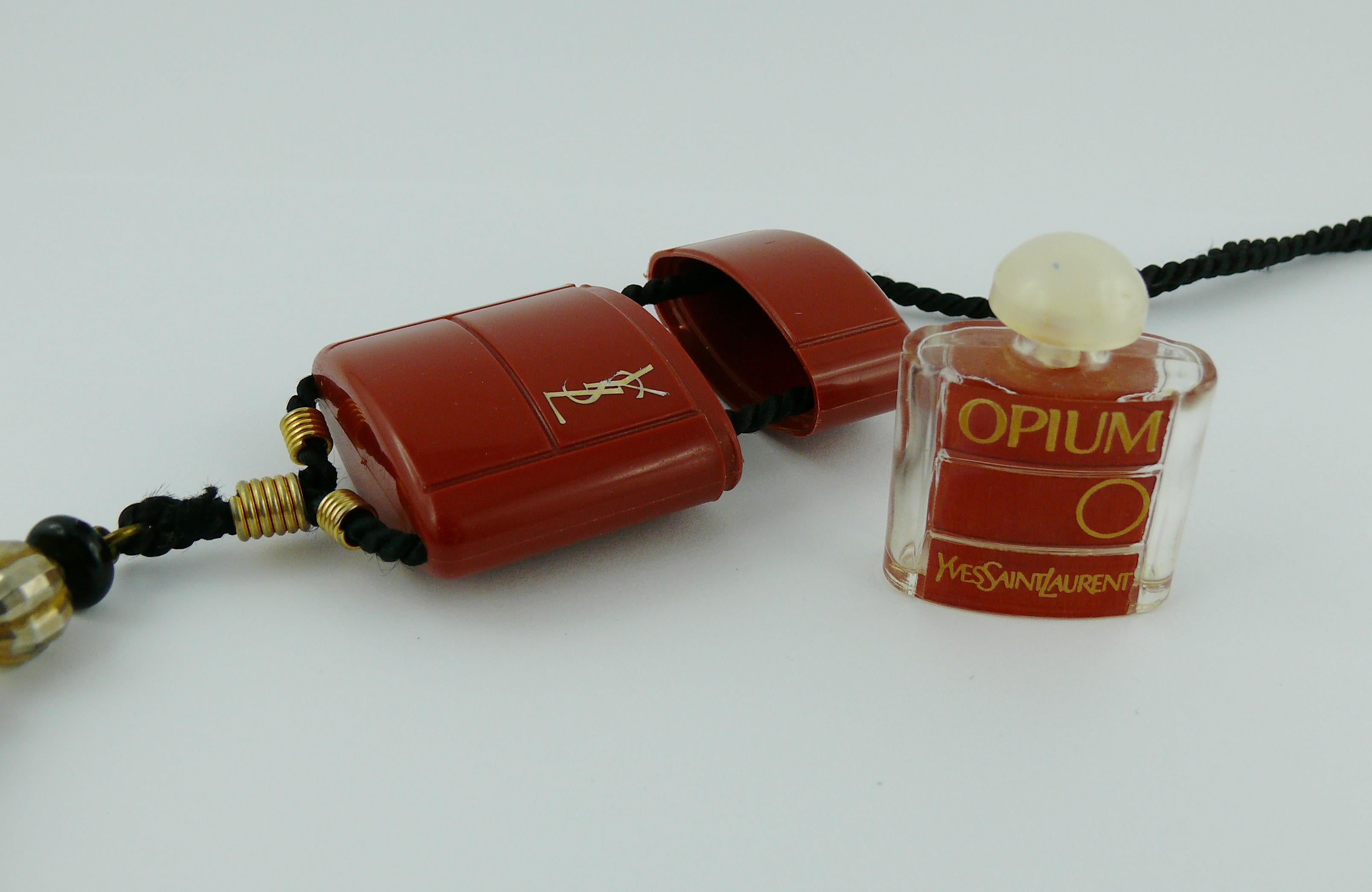 Collana con ciondolo Yves Saint Laurent YSL Vintage Opium Inro in vendita 12