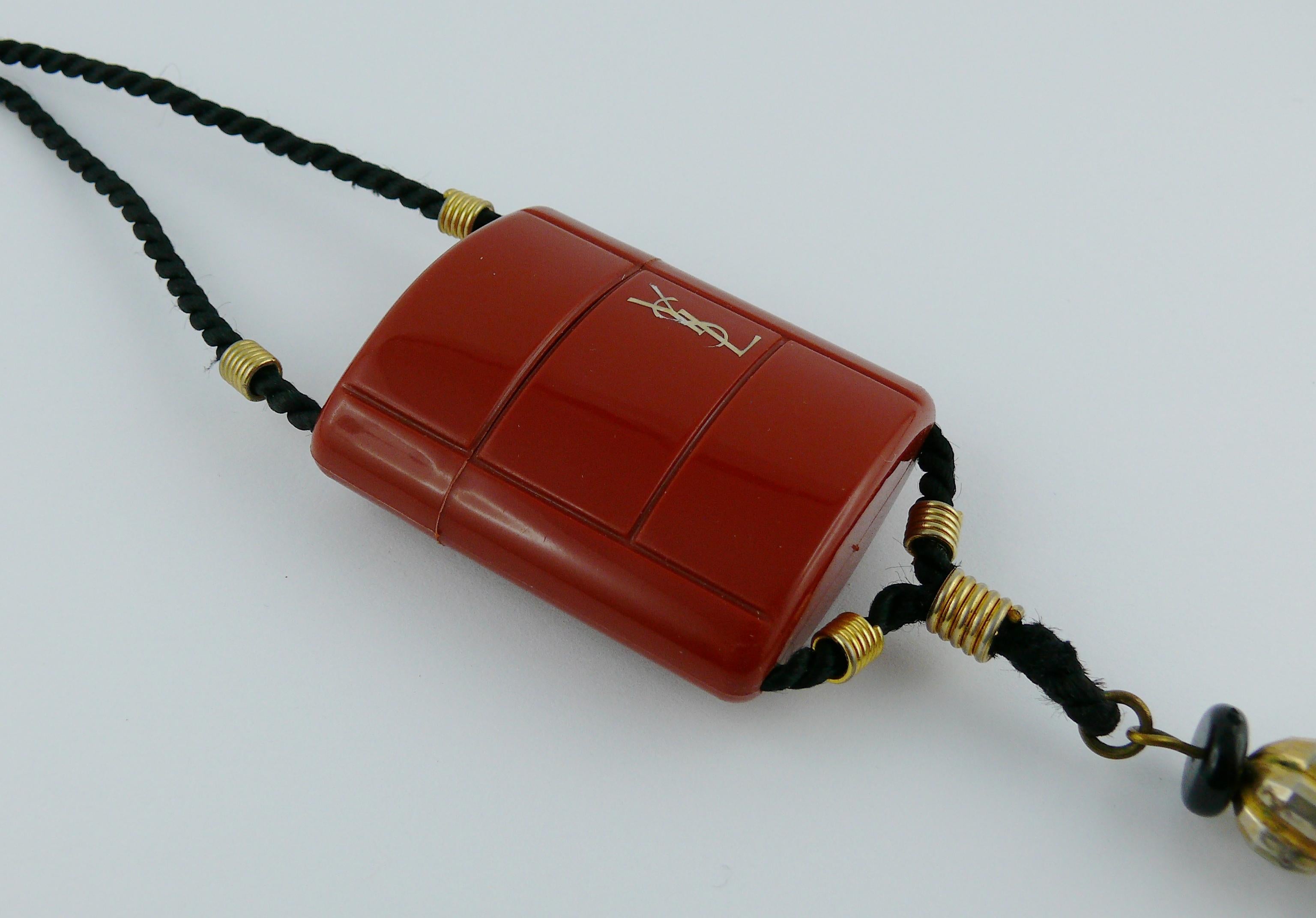Yves Saint Laurent YSL Vintage Opium Inro Pendant Necklace In Good Condition For Sale In Nice, FR