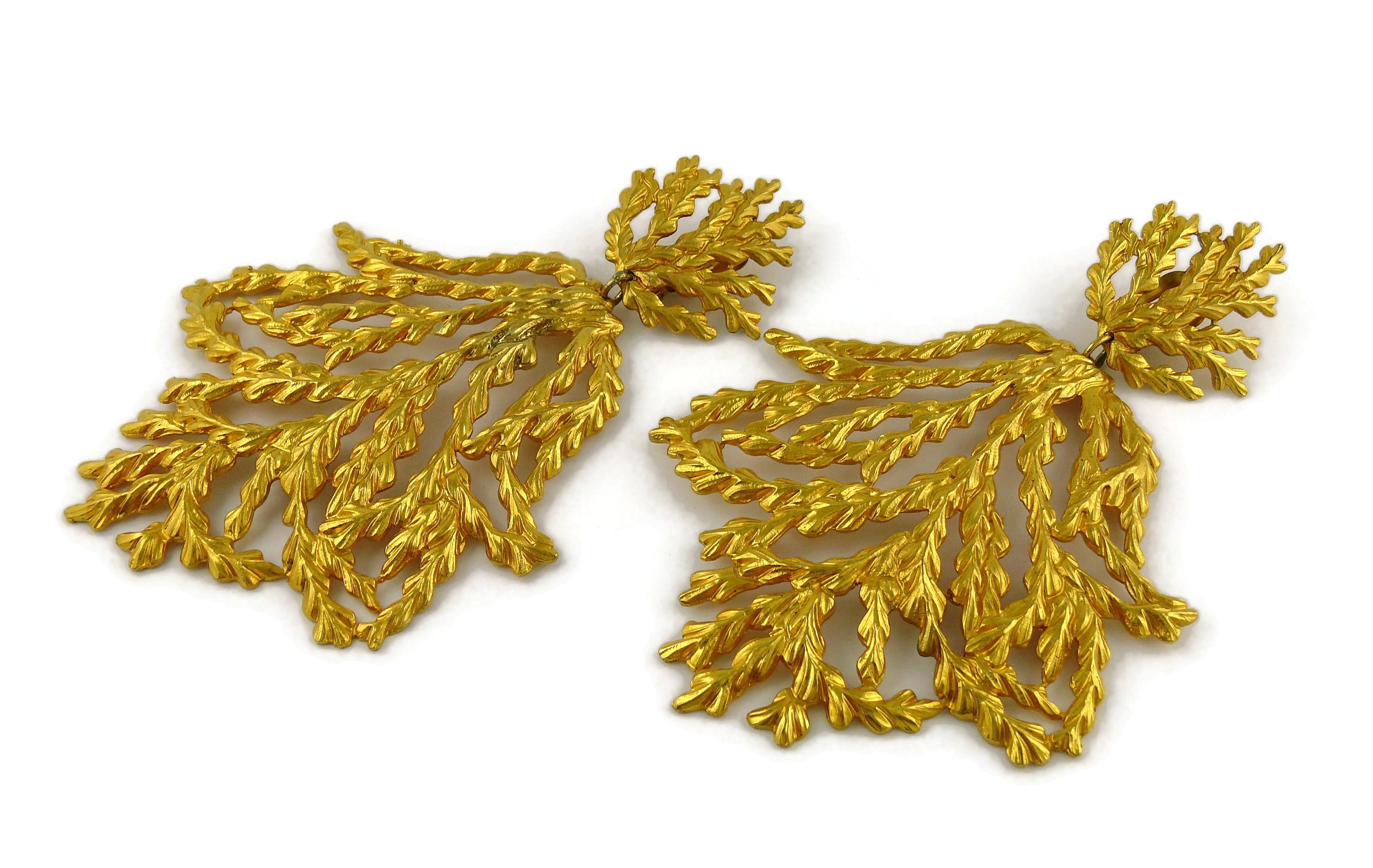 Women's Yves Saint Laurent YSL Vintage Oversized Gold Toned Foliage Dangling Earrings