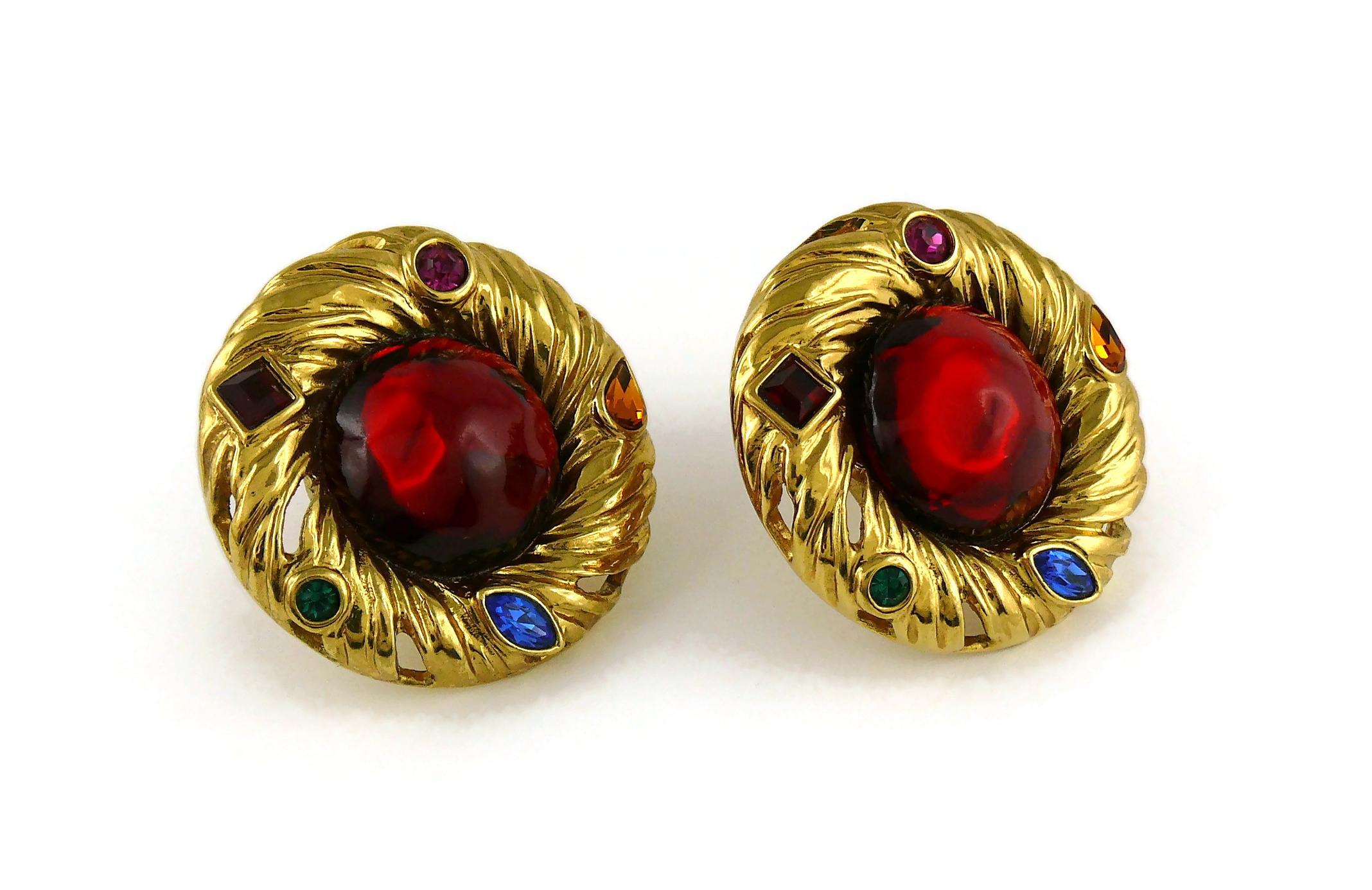Yves Saint Laurent YSL Vintage Red Cabochon Jewelled Clip-On Earrings In Excellent Condition In Nice, FR