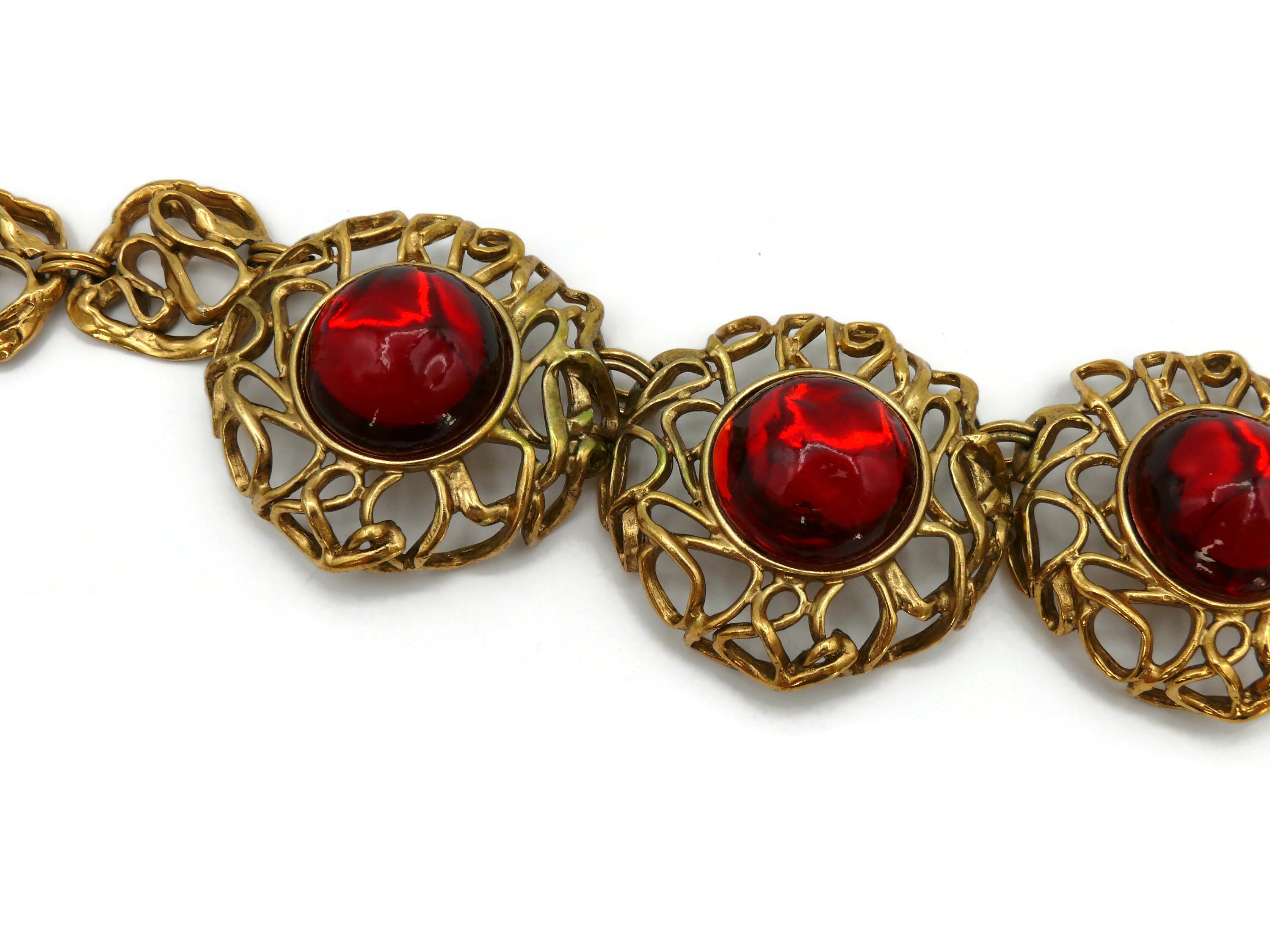 YVES SAINT LAURENT YSL Vintage Halskette aus rotem Harz mit Cabochons Damen im Angebot