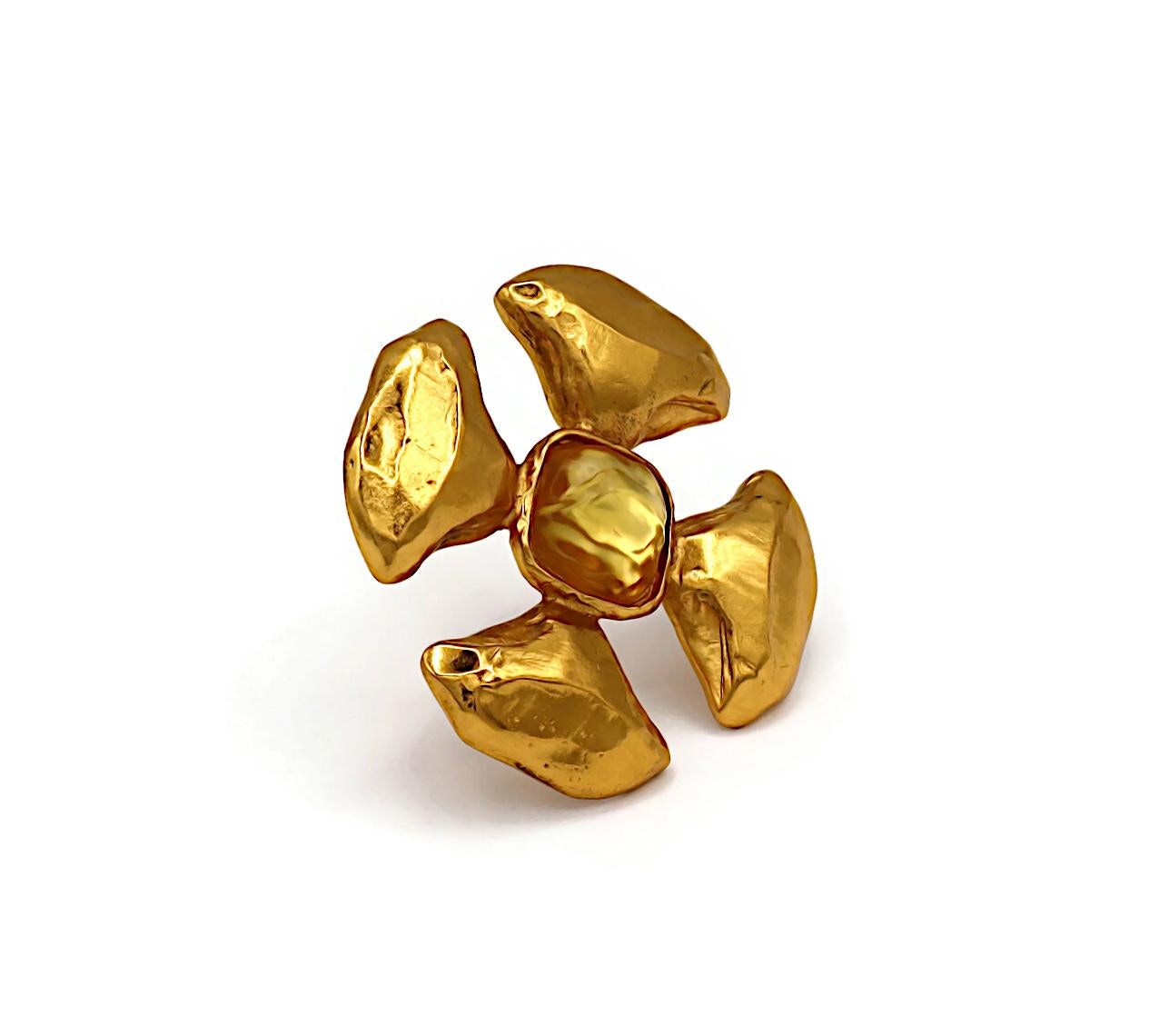YVES SAINT LAURENT YSL Vintage Resin Cabochon Maltese Cross Brooch Pendant In Good Condition For Sale In Nice, FR