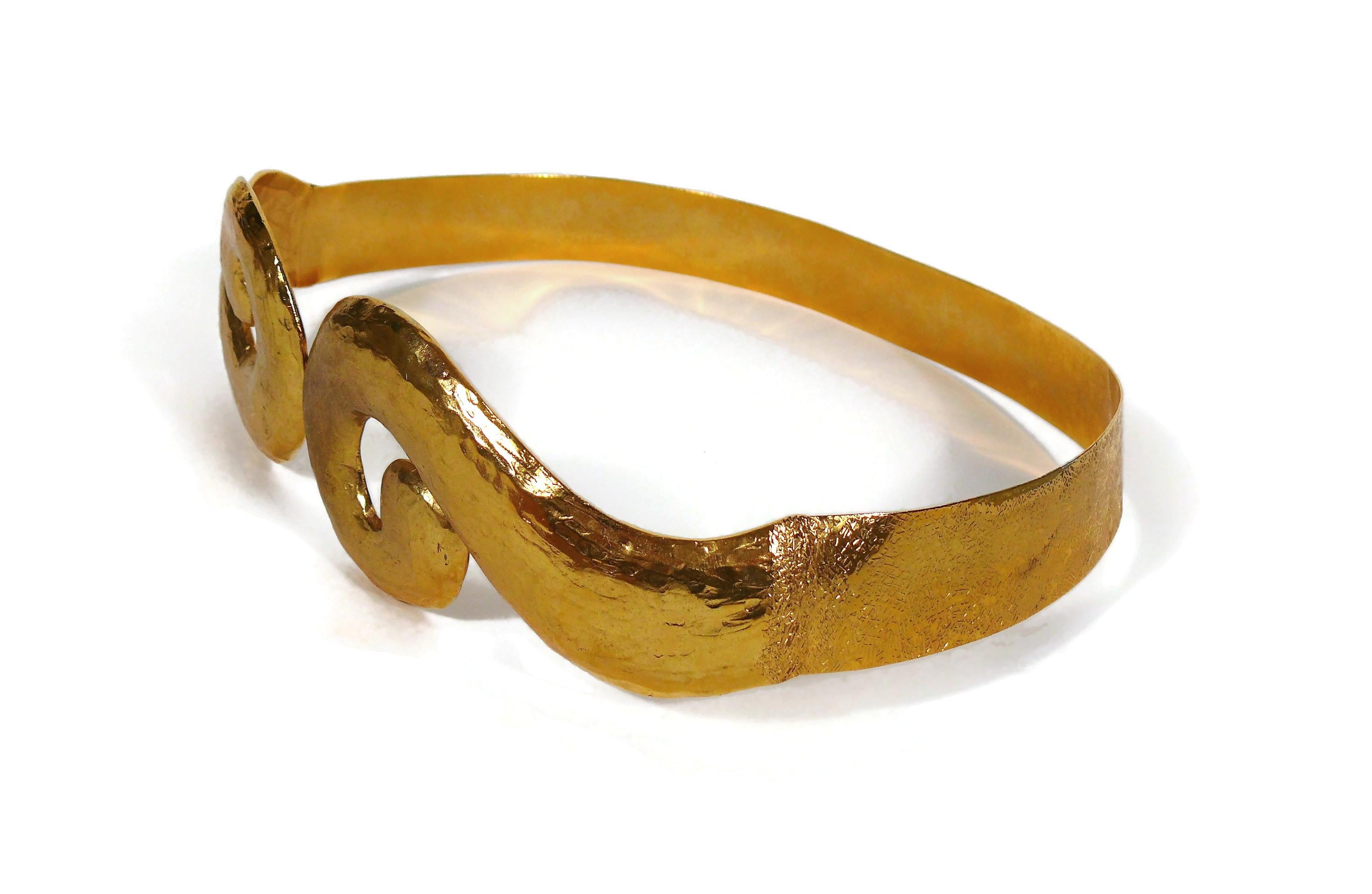 Women's Yves Saint Laurent YSL Vintage Rigid Gold Toned Arabesque Hammered Belt