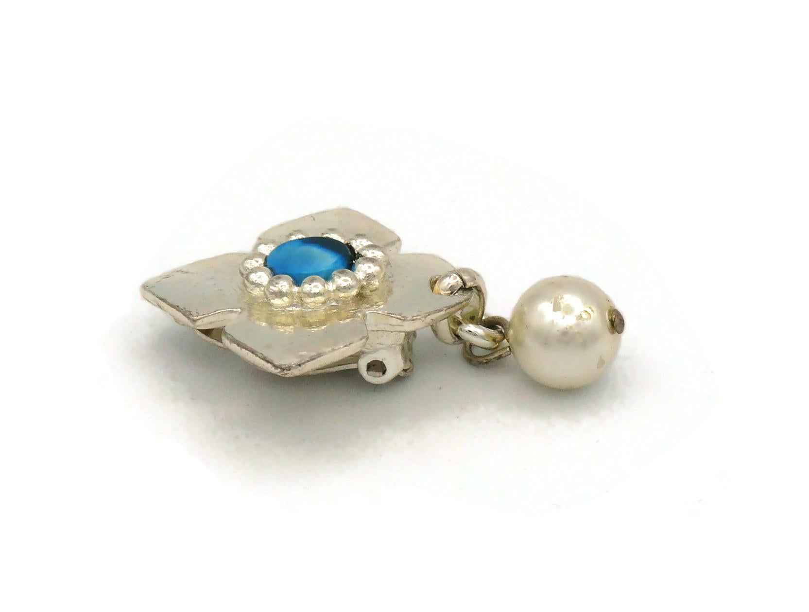 YVES SAINT LAURENT YSL Boucles d'oreilles pendantes vintage en perles et argent de couleur argent en vente 4