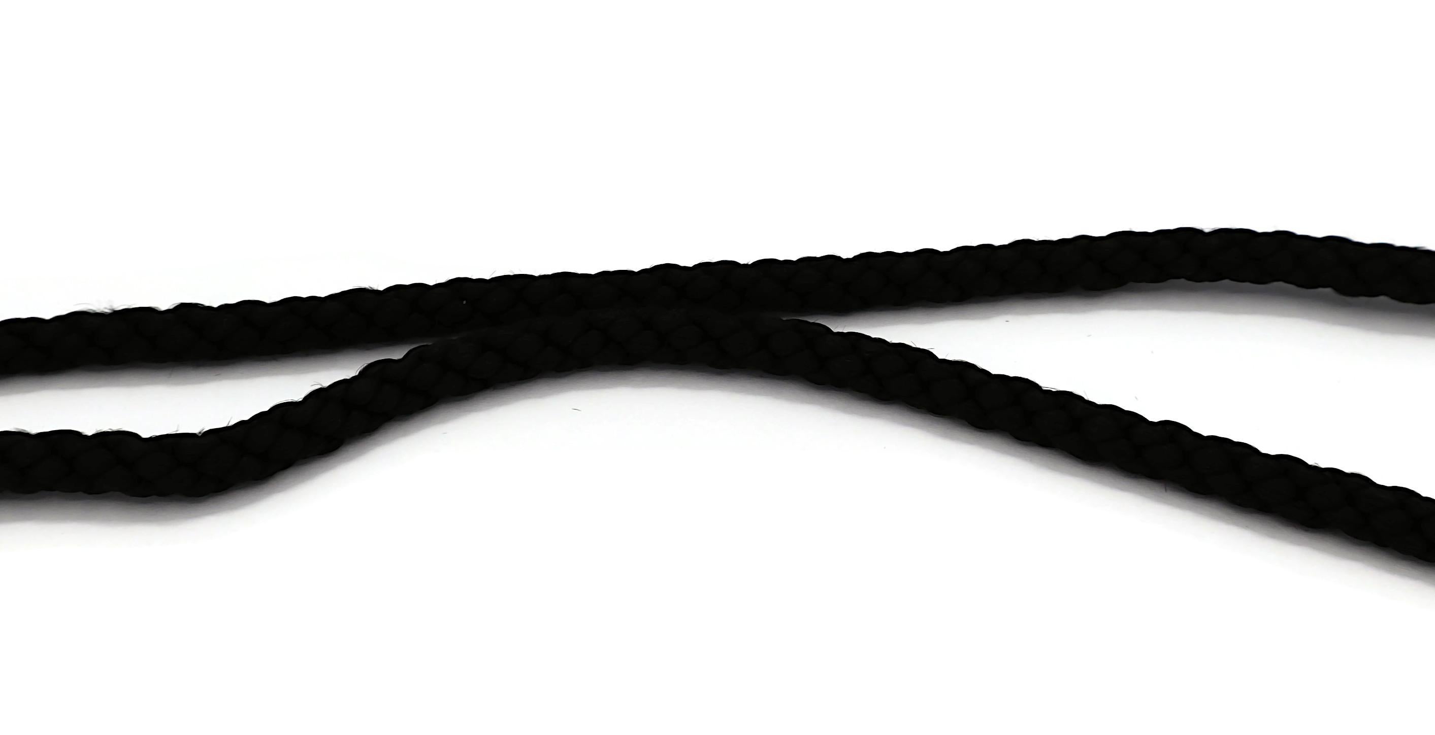 YVES SAINT LAURENT YSL Collana con ciondolo con nappe d'epoca in vendita 8