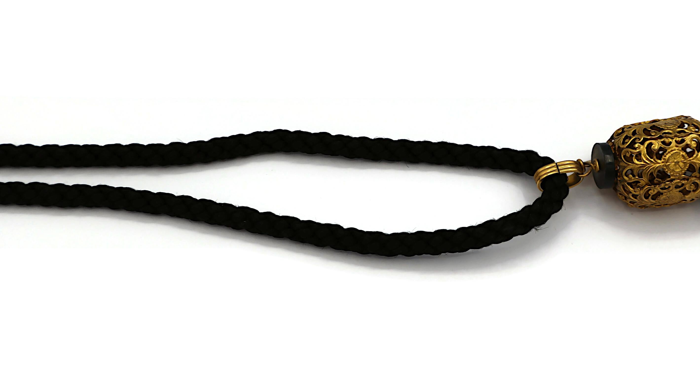 YVES SAINT LAURENT YSL Collana con ciondolo con nappe d'epoca in vendita 2