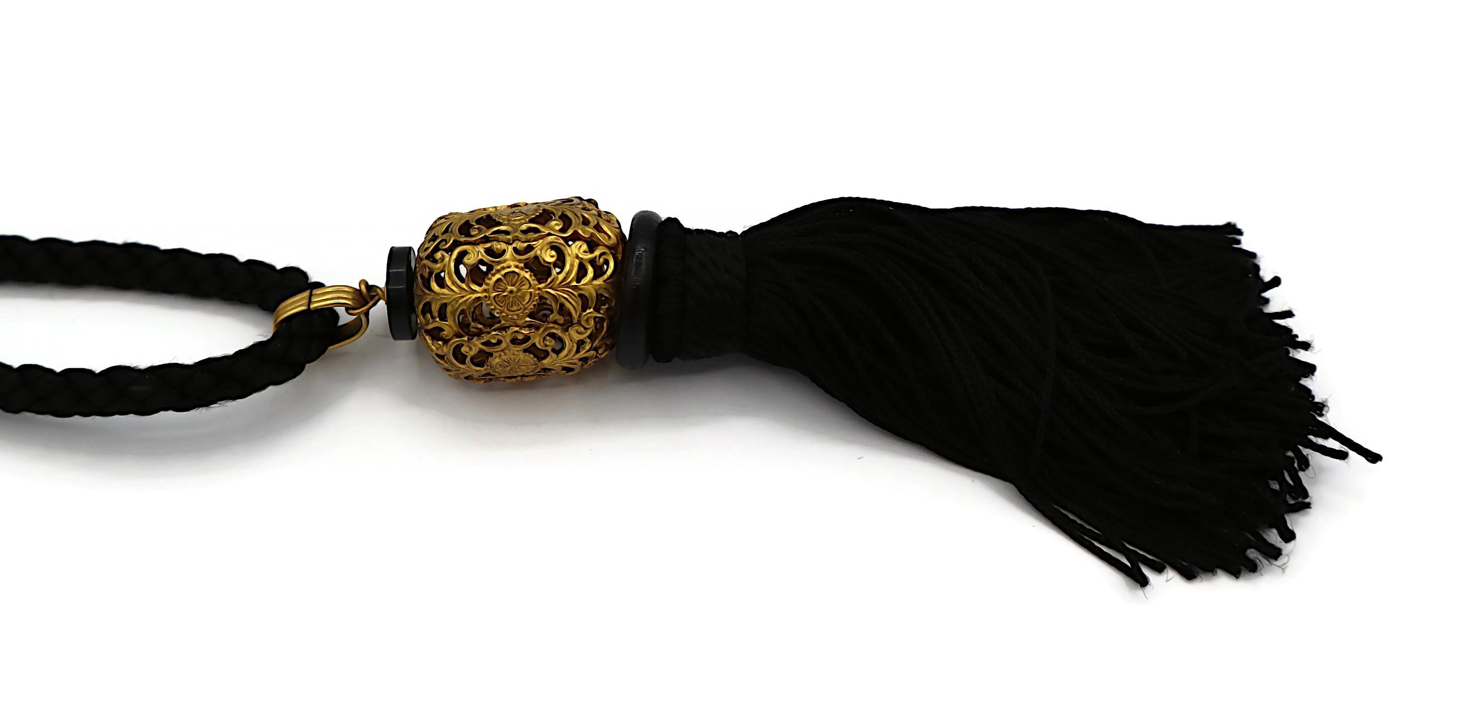 YVES SAINT LAURENT YSL Collana con ciondolo con nappe d'epoca in vendita 3
