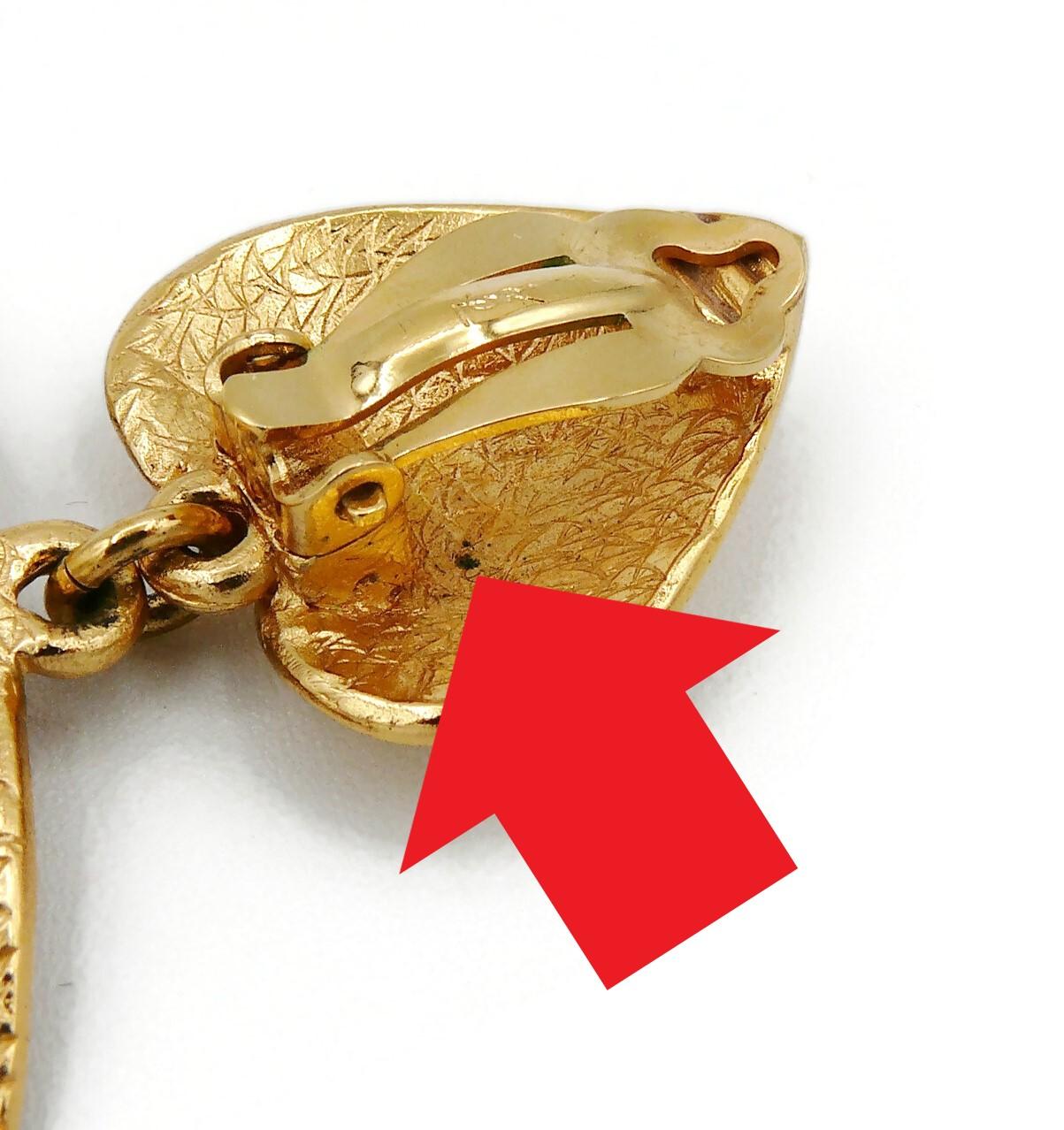 Yves Saint Laurent YSL Vintage Textured Gold Toned Heart Dangling Earrings For Sale 5