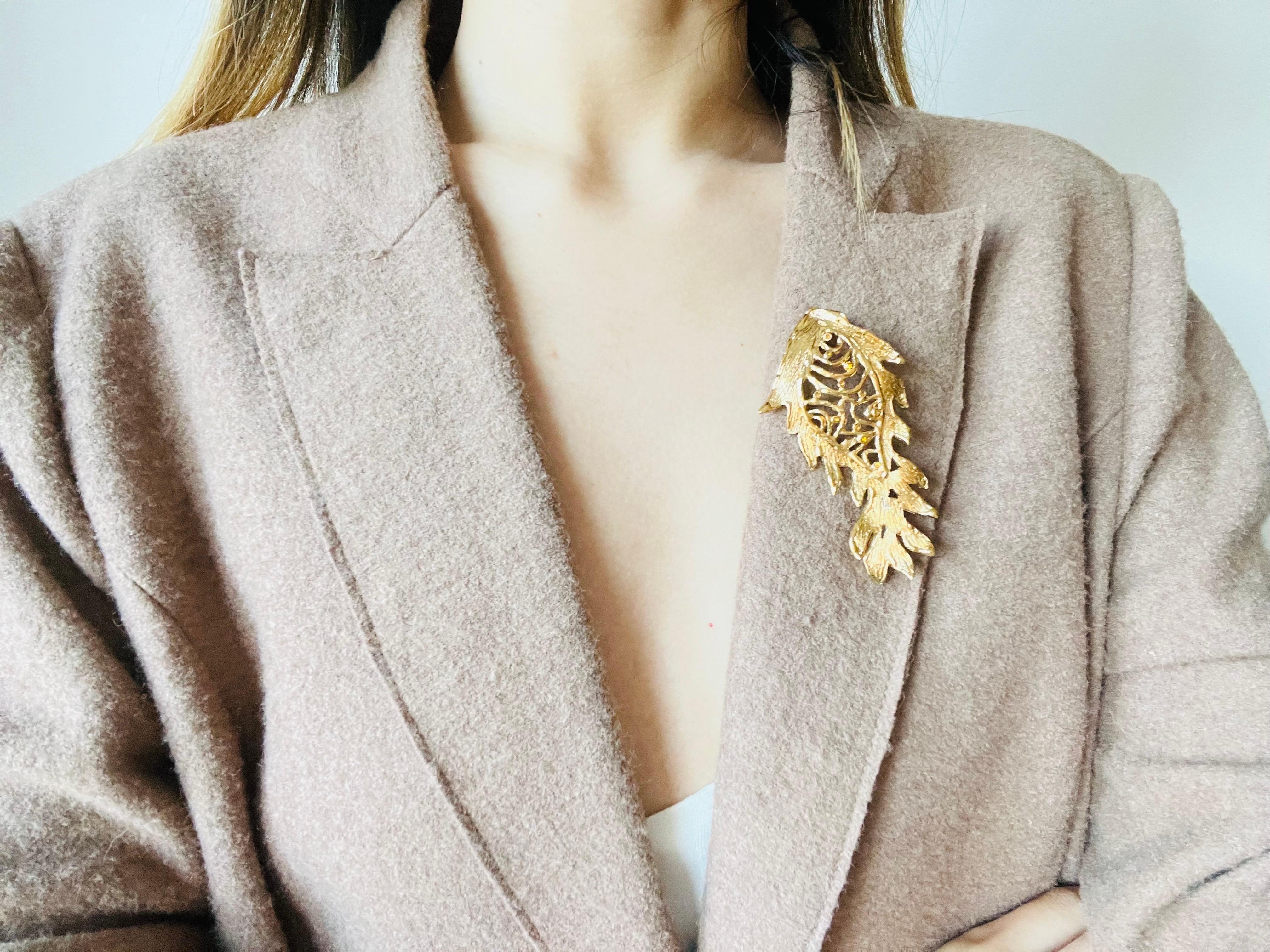 Yves Saint Laurent YSL Vintage Vivid Long Fish Yellow Crystals Openwork Brooch 3