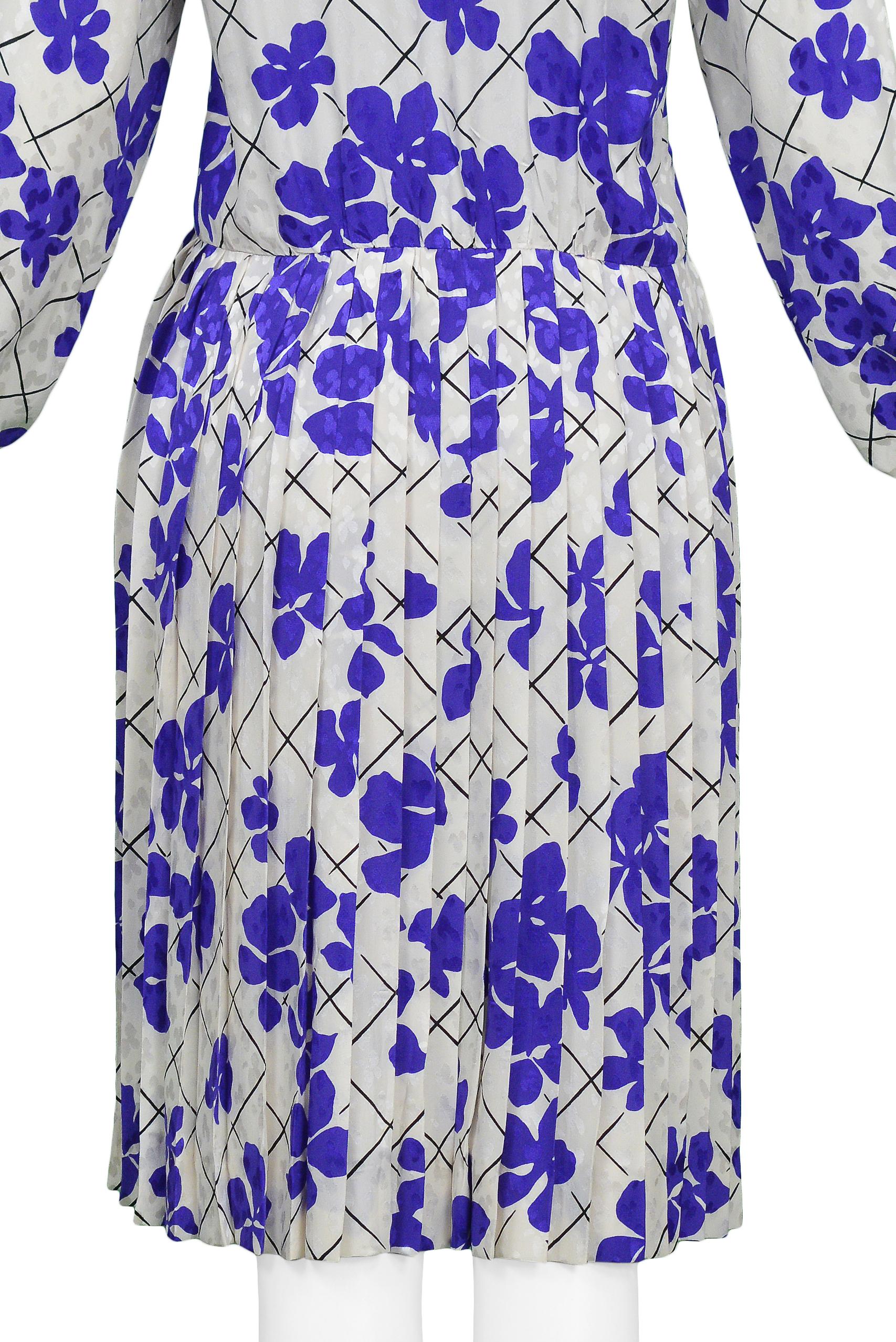 Yves Saint Laurent YSL White & Purple Floral Silk Day Dress In Excellent Condition For Sale In Los Angeles, CA