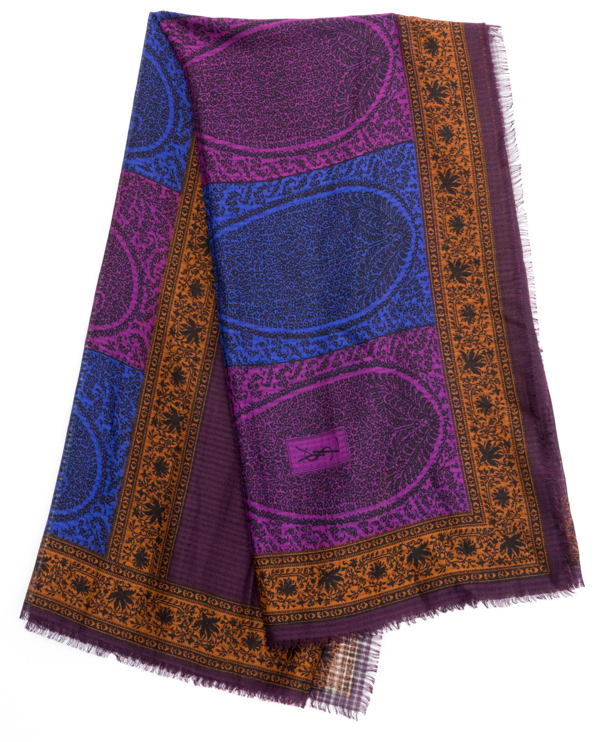Yves Saint Laurent YSL Wool and Silk Shawl In Good Condition For Sale In Paris, FR