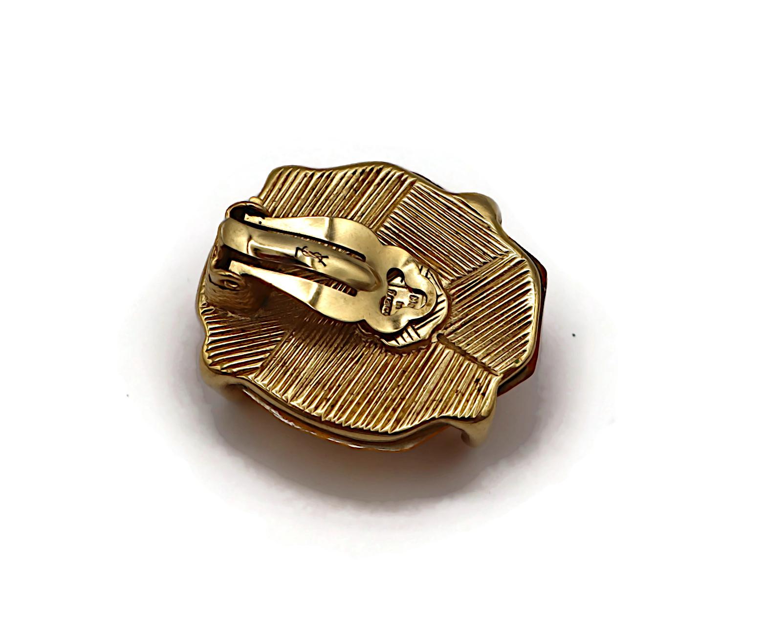 Yves Saint Laurent Boucles d'oreilles à clip en résine jaune YSL en vente 6