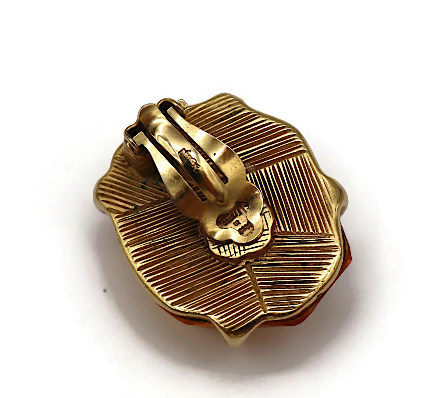 Yves Saint Laurent Boucles d'oreilles à clip en résine jaune YSL en vente 7