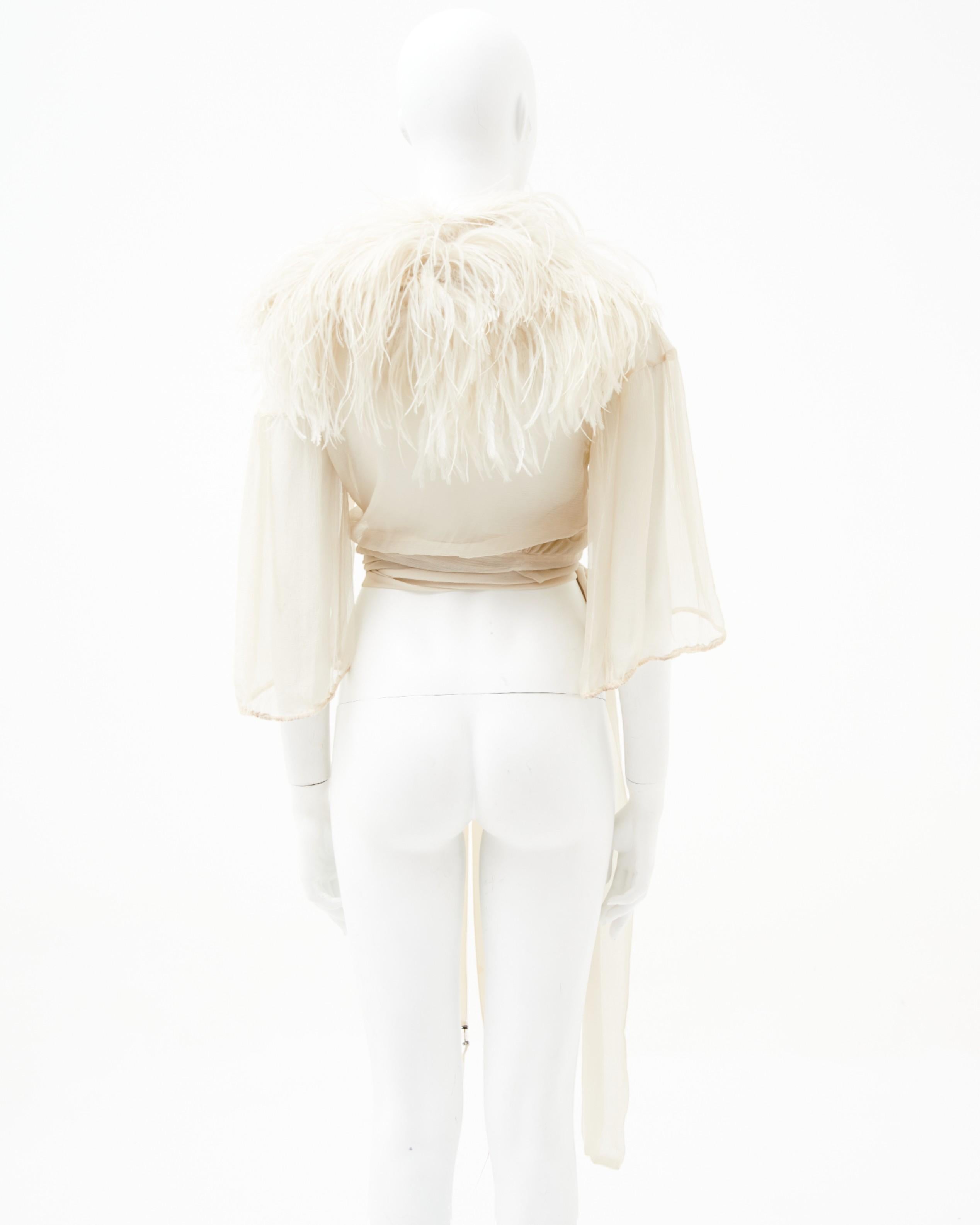 Yves Saint Laurent	F/W 1968-69 white silk feather top In condizioni ottime in vendita a Milano, IT