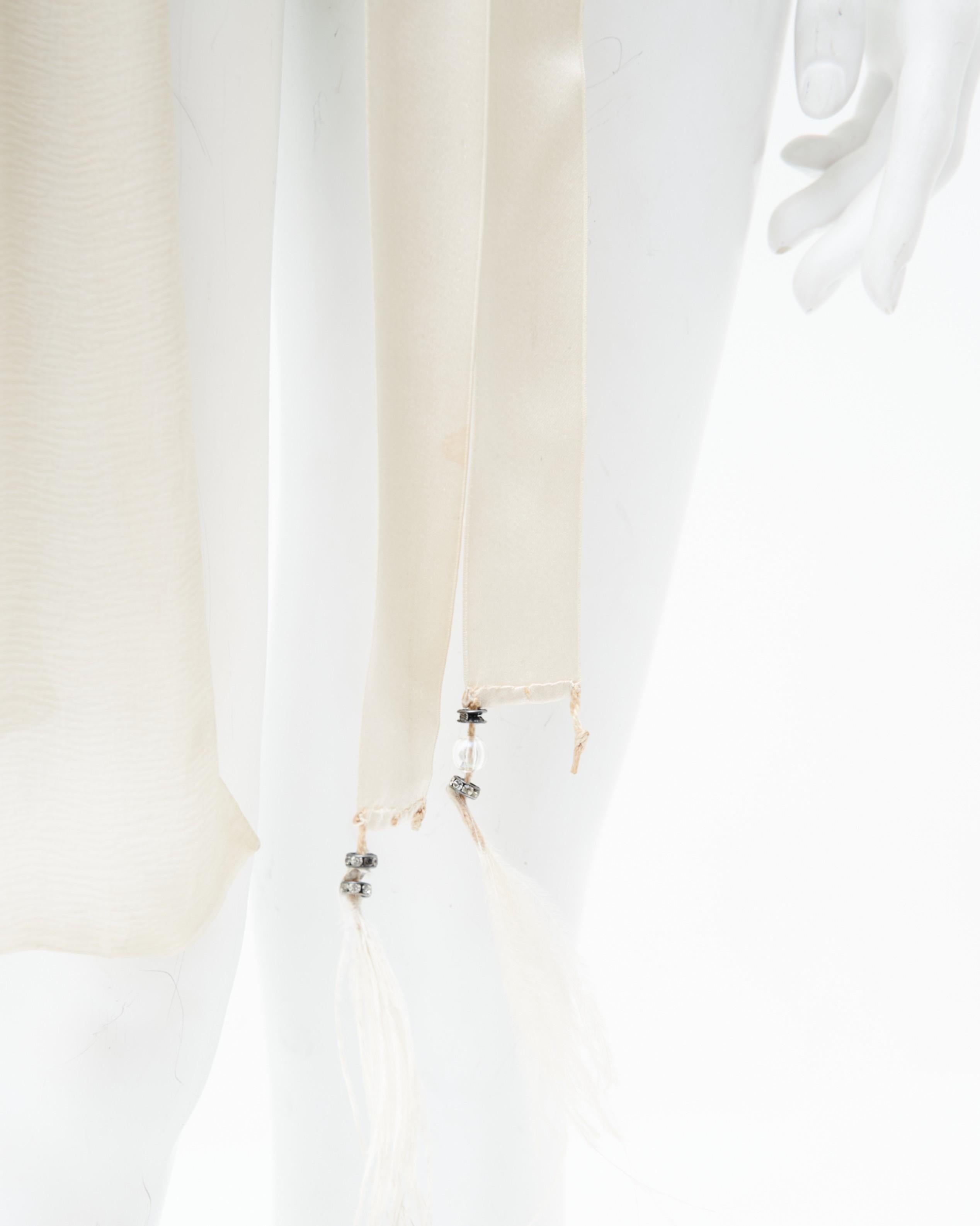 Yves Saint Laurent	F/W 1968-69 white silk feather top in vendita 2