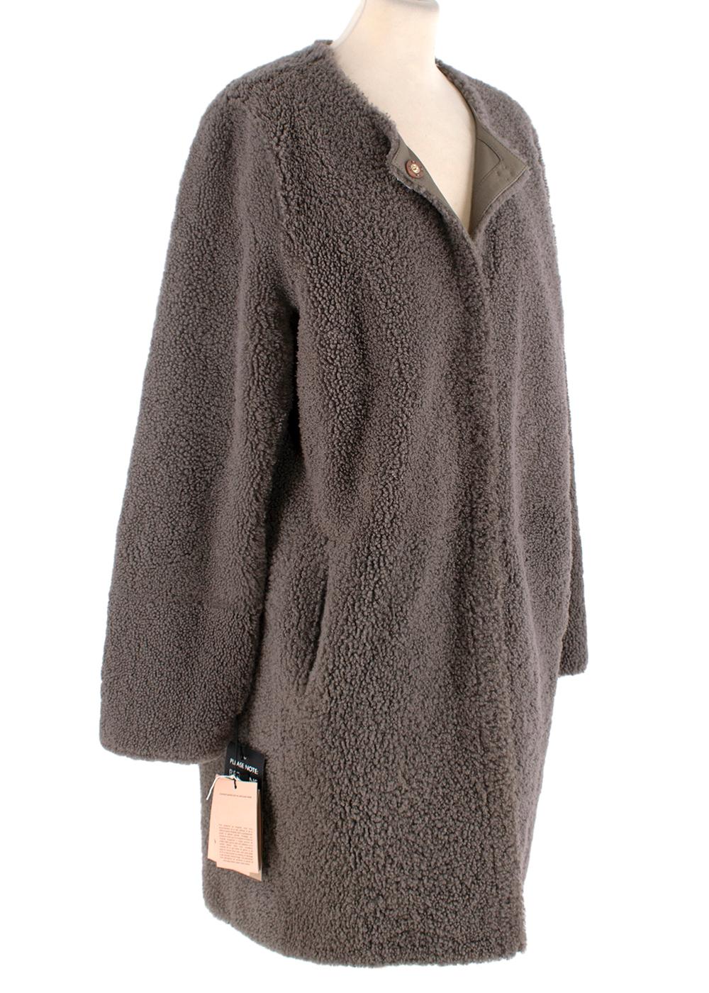 Yves Salmon Grey-Brown Reversible Shearling Collarless Coat - US 10 For Sale 1