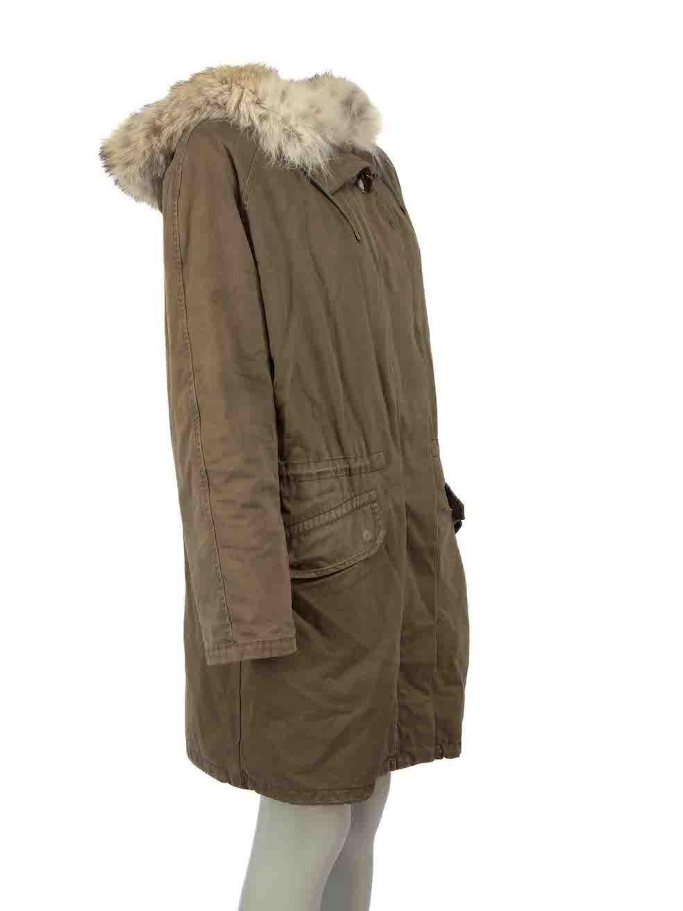 CONDITION is Very good. Minimal wear to jacket is evident. Minimal wear to fur lining with light abrasion to the pile under the arms and at the neck on this used Yves Salomon designer resale item.
 
Details
Khaki
Cotton
Parka coat
Fur lined
Fur