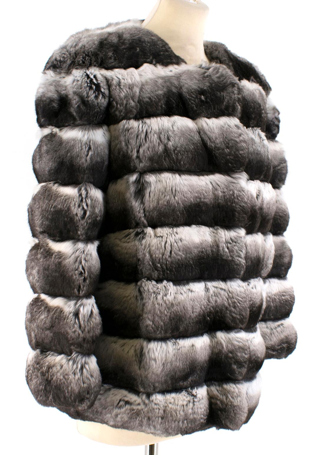 Yves Salomon chinchilla fur coat

100% Denmark origin chinchilla fur;
lining 100% silk;
hook and bar closure;
no collar;

approx

full length 63 cm
sleeves length 48 cm
chest 55 cm