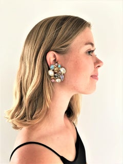 Yves Sant Laurent ear clip unsigned cut rhinestones 1980
