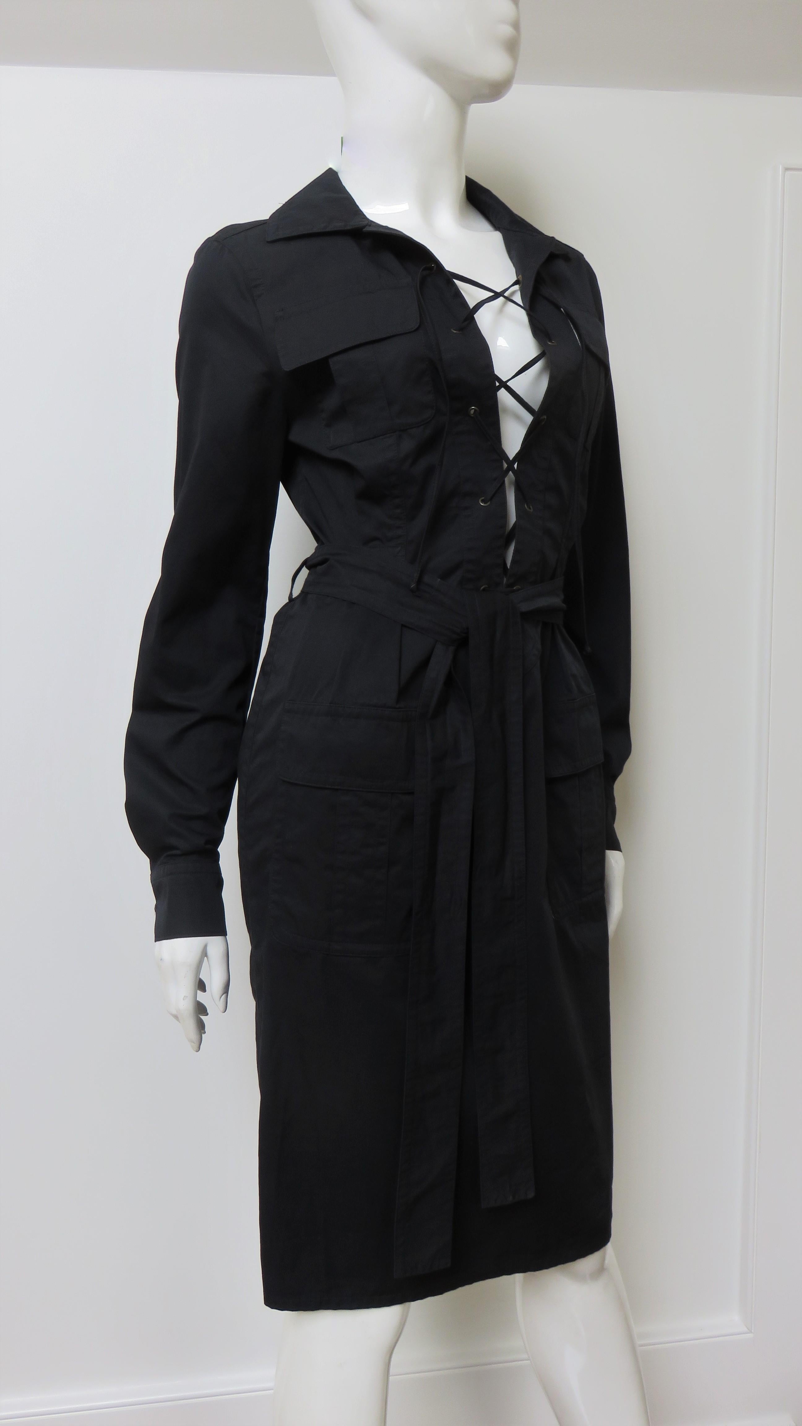 Yves St Laurent by Tom Ford Safari-Kleid mit Schnürung SS 2002 im Angebot 5