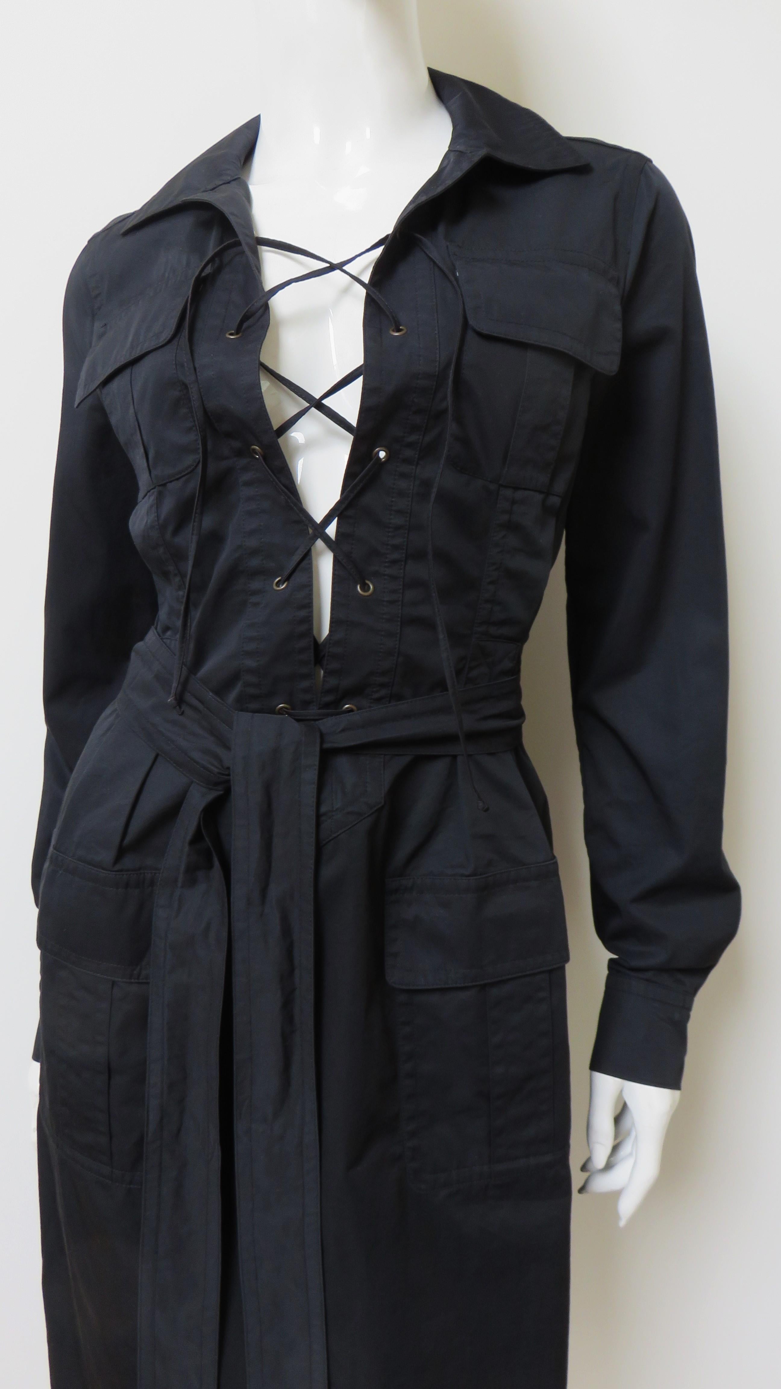 Yves St Laurent by Tom Ford Safari-Kleid mit Schnürung SS 2002 im Zustand „Hervorragend“ im Angebot in Water Mill, NY