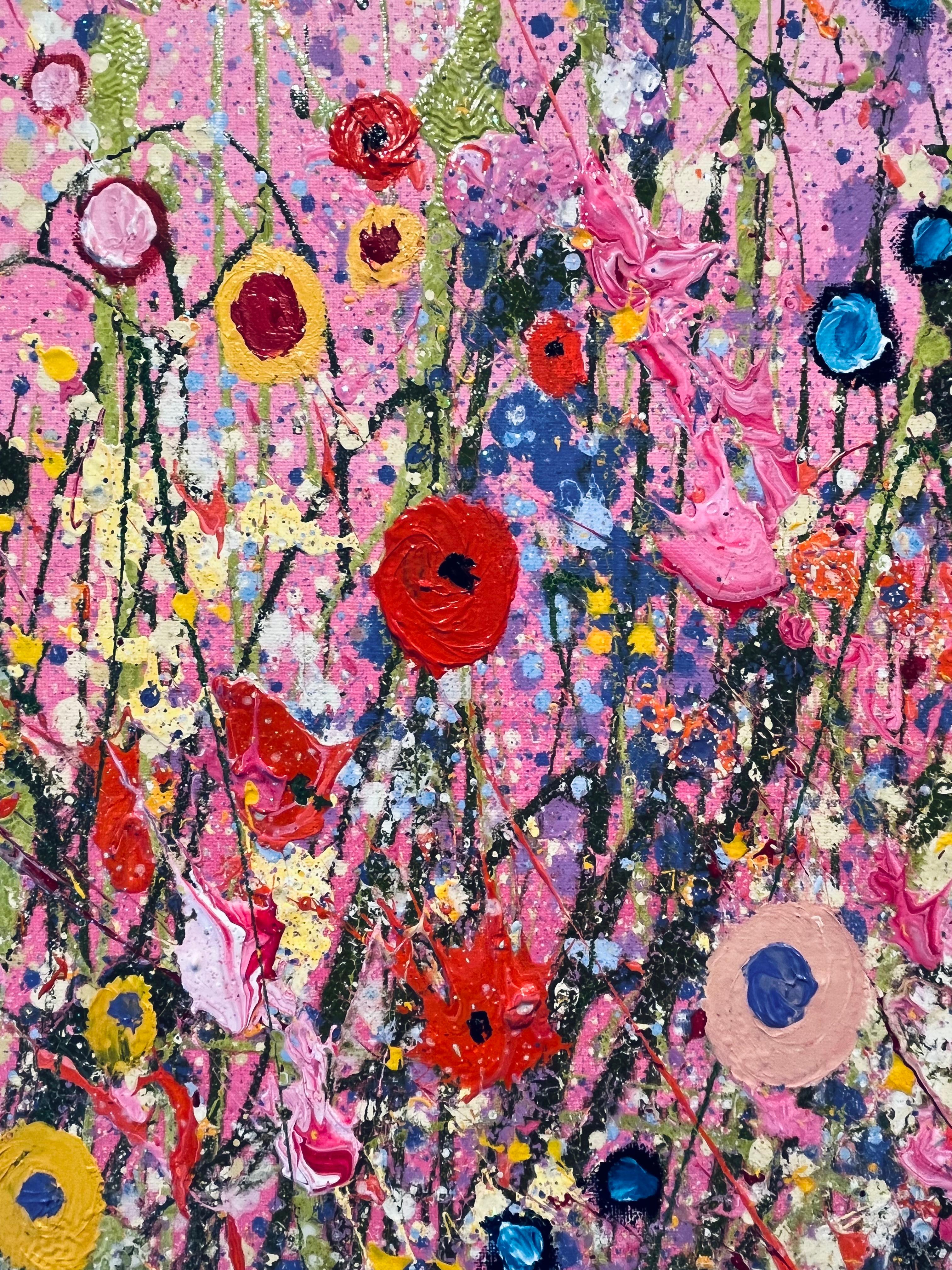 Questo è il luogo in cui avviene la magia - pittura astratta floreale originale - arte moderna - Abstract Painting Grigio di Yvonne Coomber