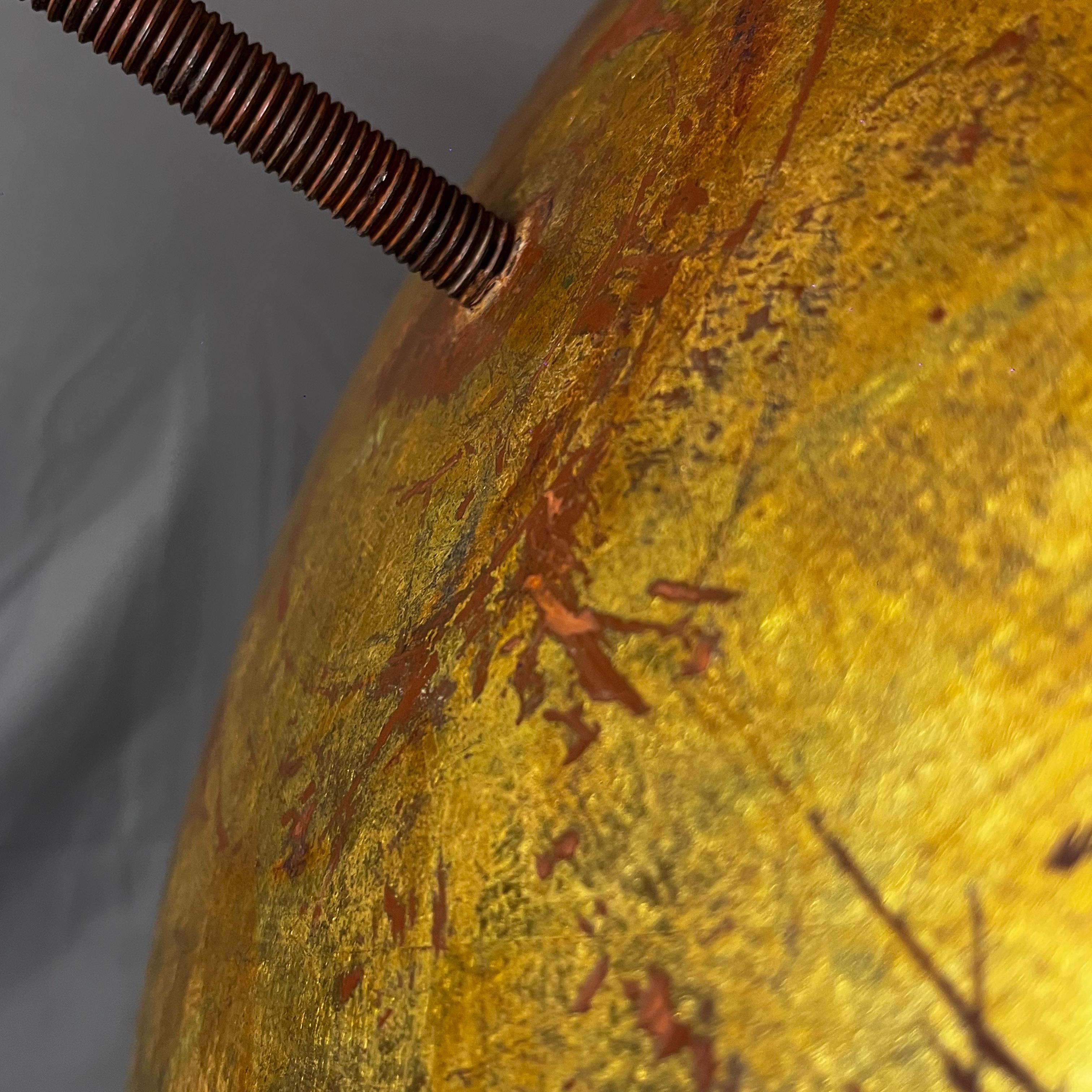 Escultura Esfera de Fibra de Vidrio y Pan de Oro Yvonne Domenge De la Serie 