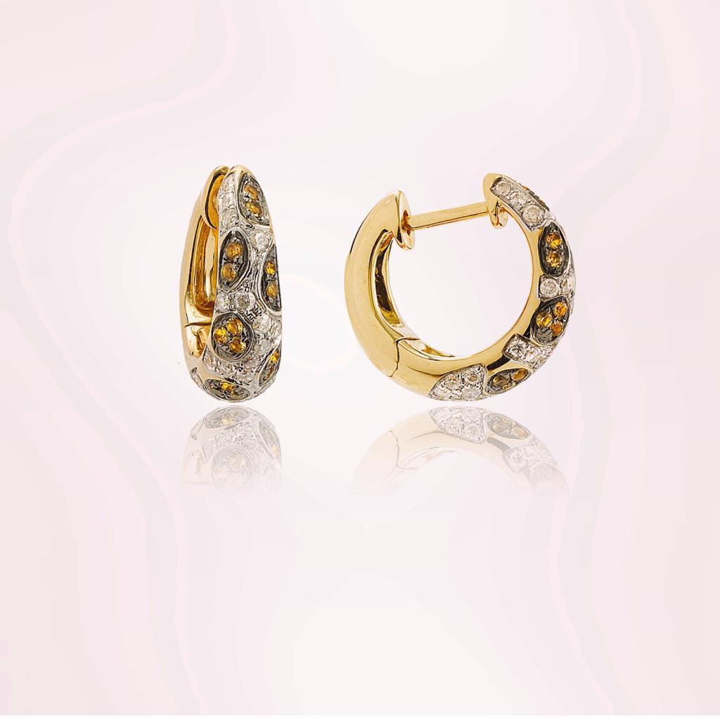 Yvonne Leon's Earring Hoop in 18 Karat Yellow Gold with Diamonds In New Condition In Paris, FR