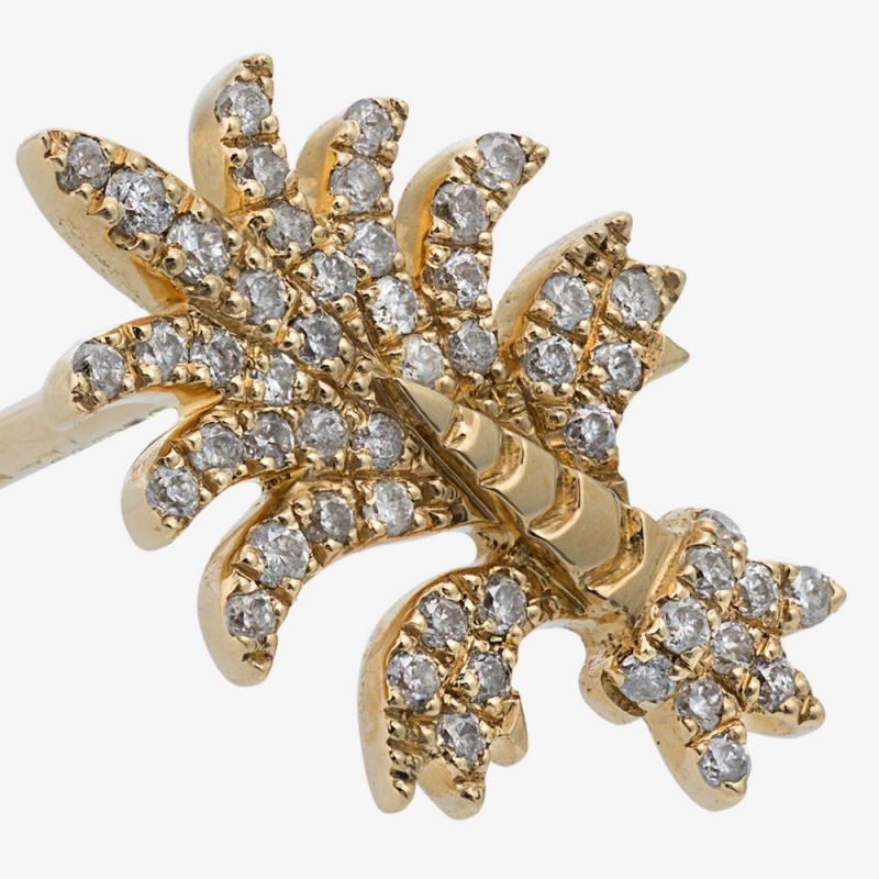 Round Cut Yvonne Leon's Earring Lily Flower in 18 Karat Yellow Gold with Diamonds