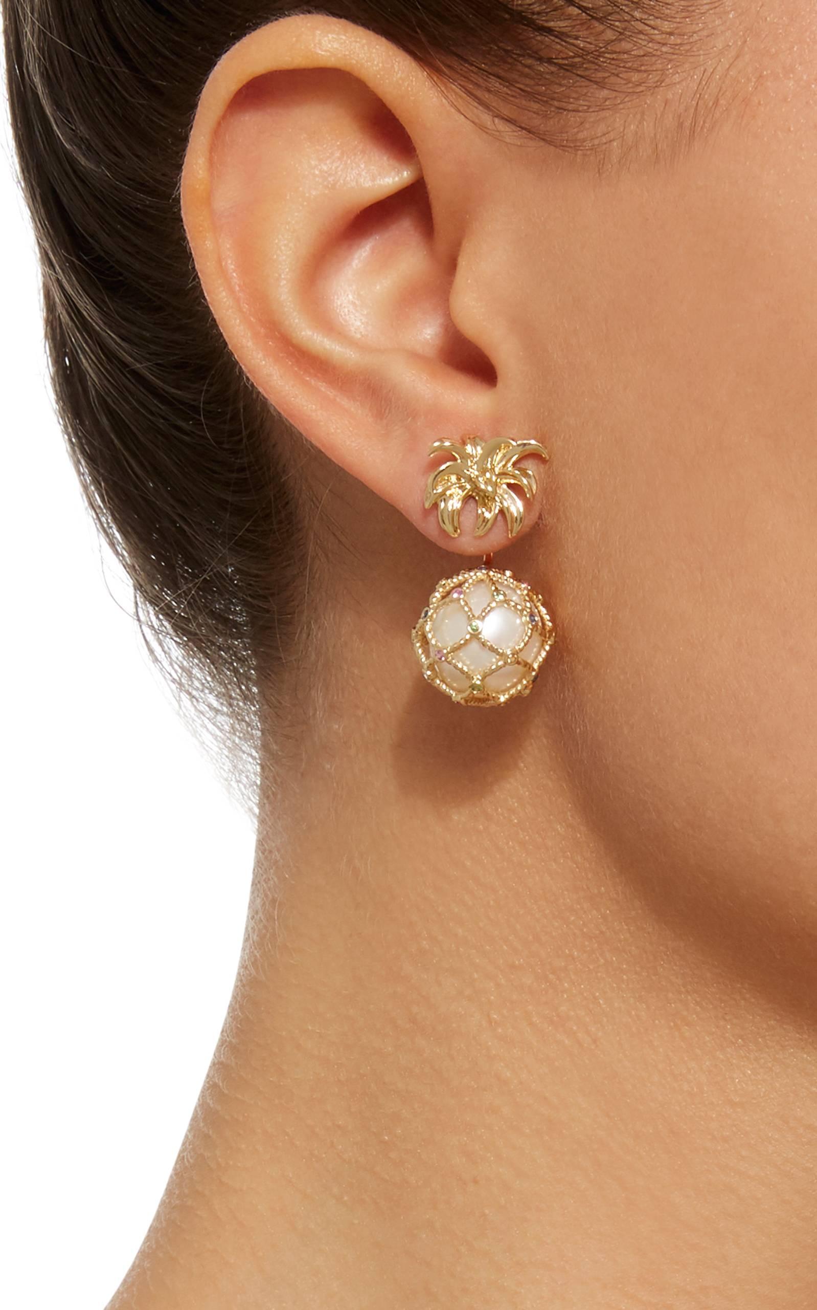 Women's or Men's Yvonne Leon's Earring Pineapple in 18 Karat Gold Pearl and Multicolored Sapphire