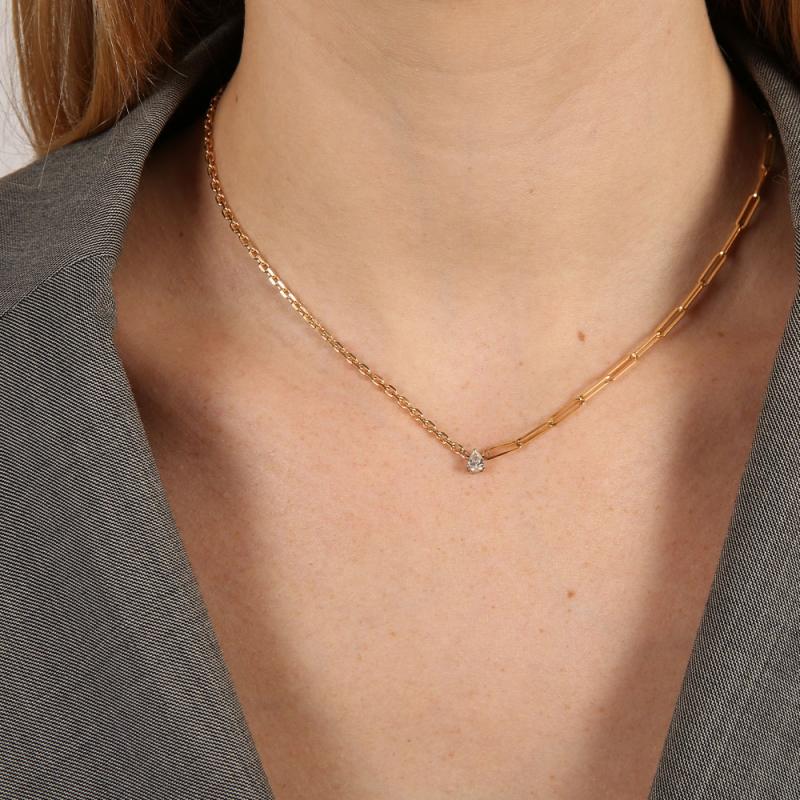 Pear Cut Yvonne Leon's Maxi Solitaire Necklace in 18 Karat Gold and Pear Shape Diamond For Sale