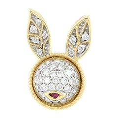 Yvonne Leon's Pair of Rabbit Stud Earrings in 18 Carat Yellow Gold Diamonds