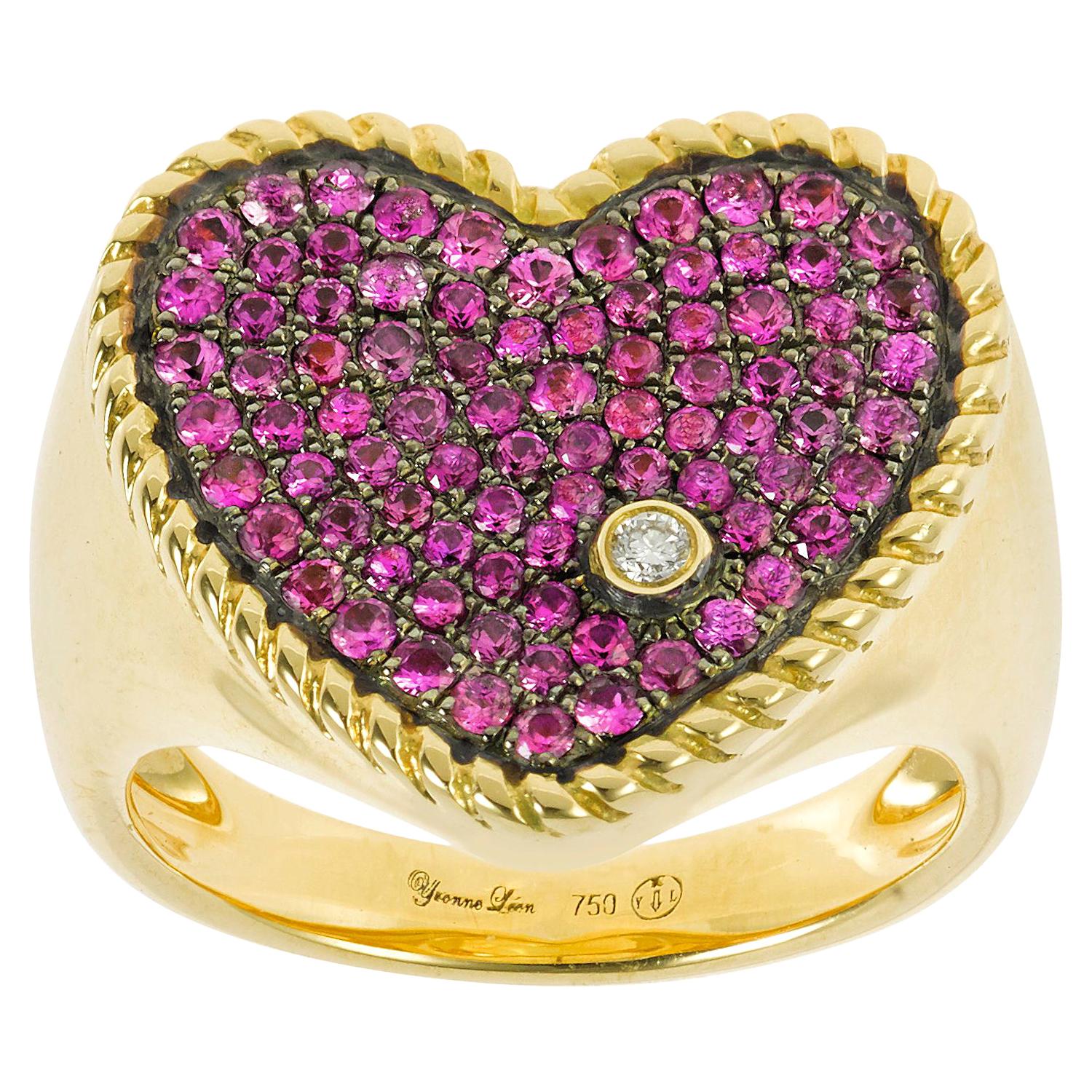 Yvonne Leon's Ring Heart Shape in 18 Karat Yellow Gold and Pink Sapphires For Sale
