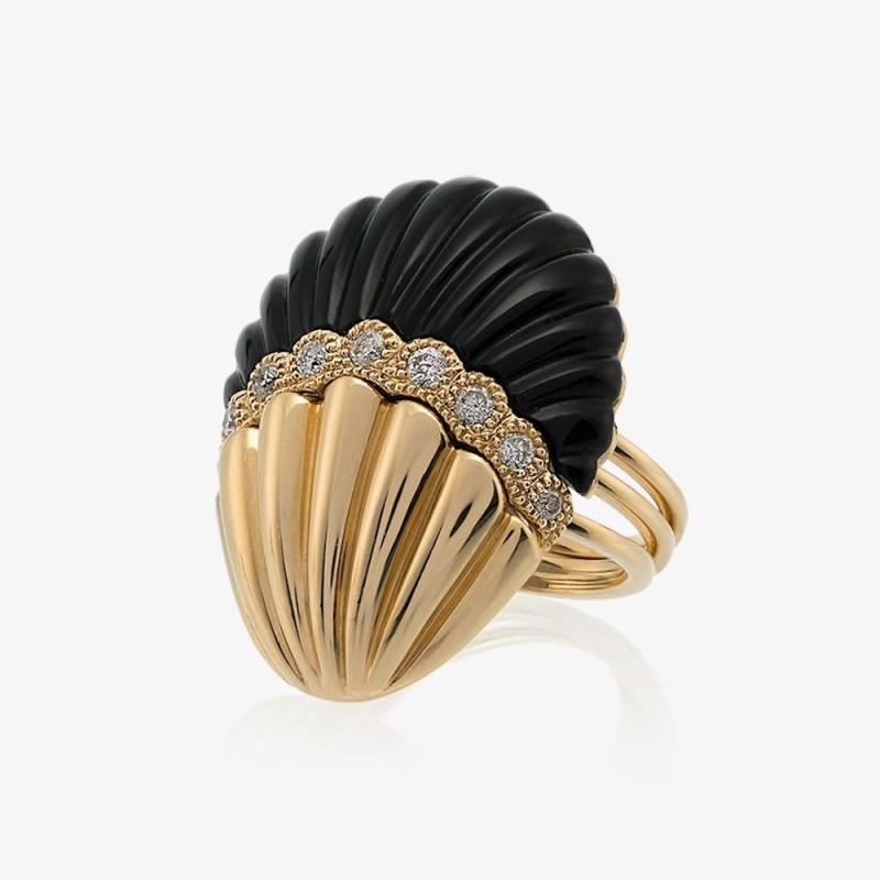 Yvonne Leon's Set of 3 Rings Shell in 18 Karat Yellow Gold Diamonds and Onyx In New Condition In Paris, FR