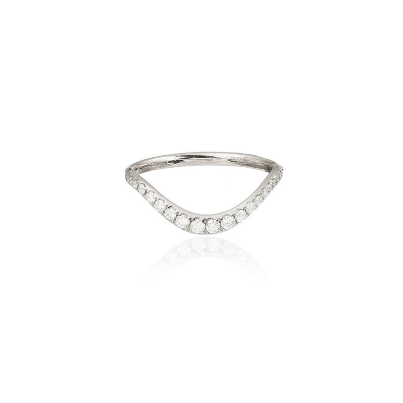 Yvonne Leon's Wave Ring in 18 Karat White Gold with Diamonds In New Condition For Sale In Paris, FR