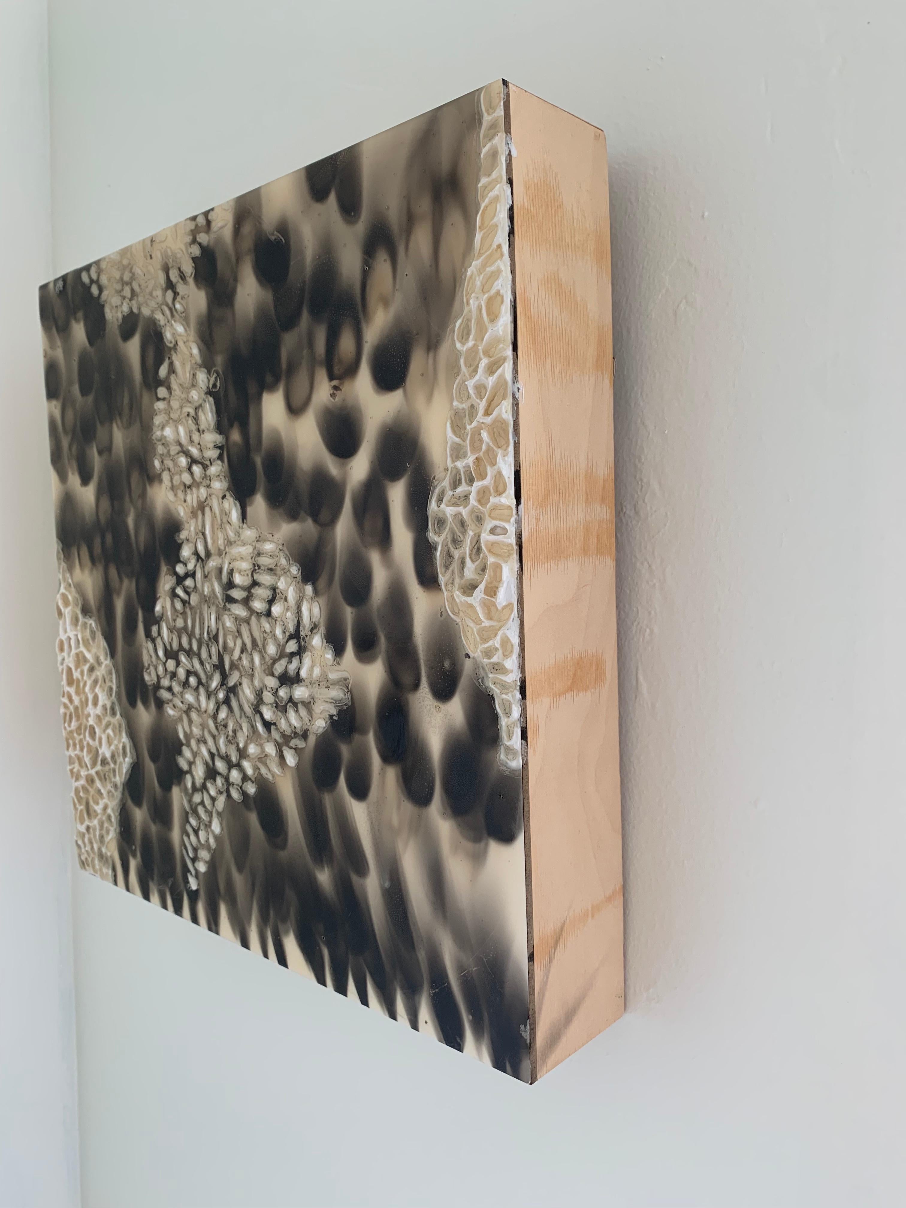 Yvonne Love, Wurzelholzmalerei, 2014 im Angebot 2
