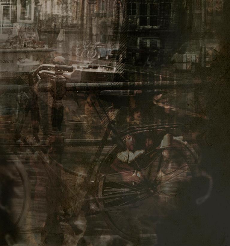 ''Holanda'', Retrato de niña con Holanda, Países Bajos - Still-Life Photograph Negro de Yvonne Michiels