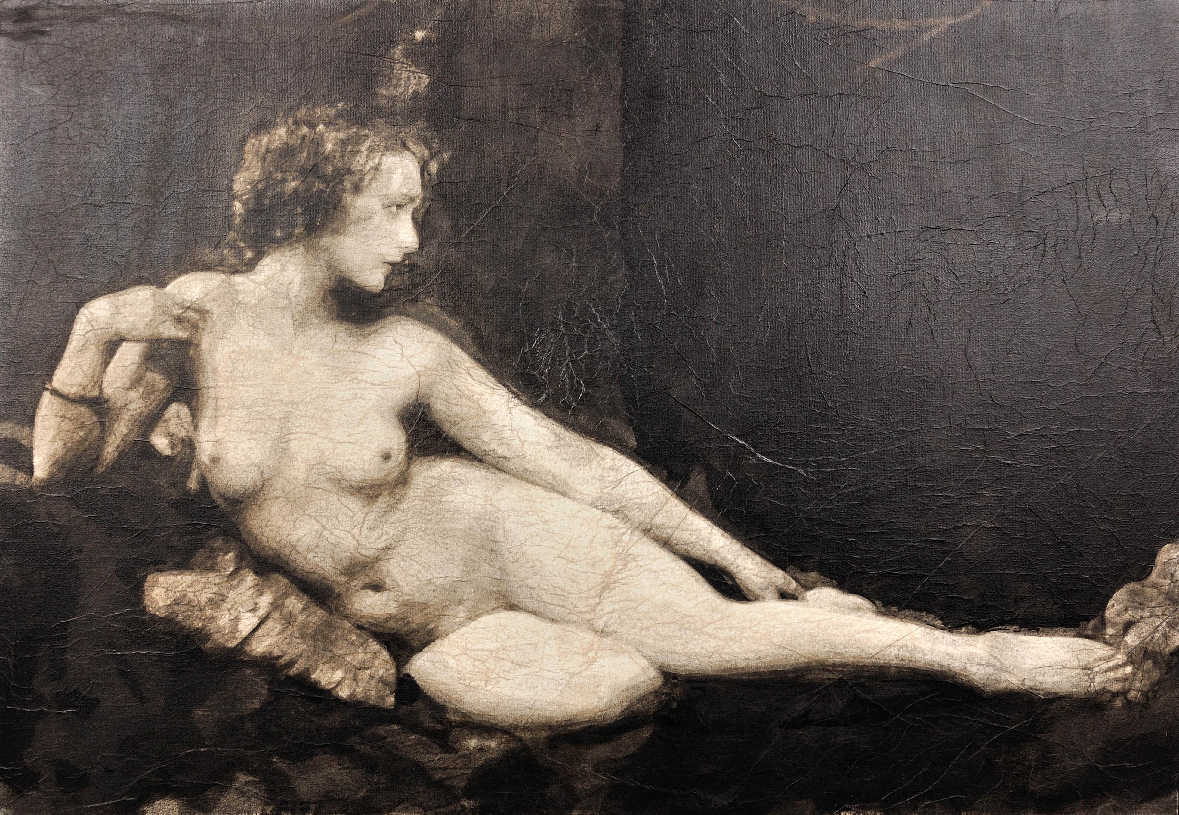 YZ Women From Another Century Who Are Alternately Fatal, Dreamy And Provocative - Painting by YZ Yseult Dignan