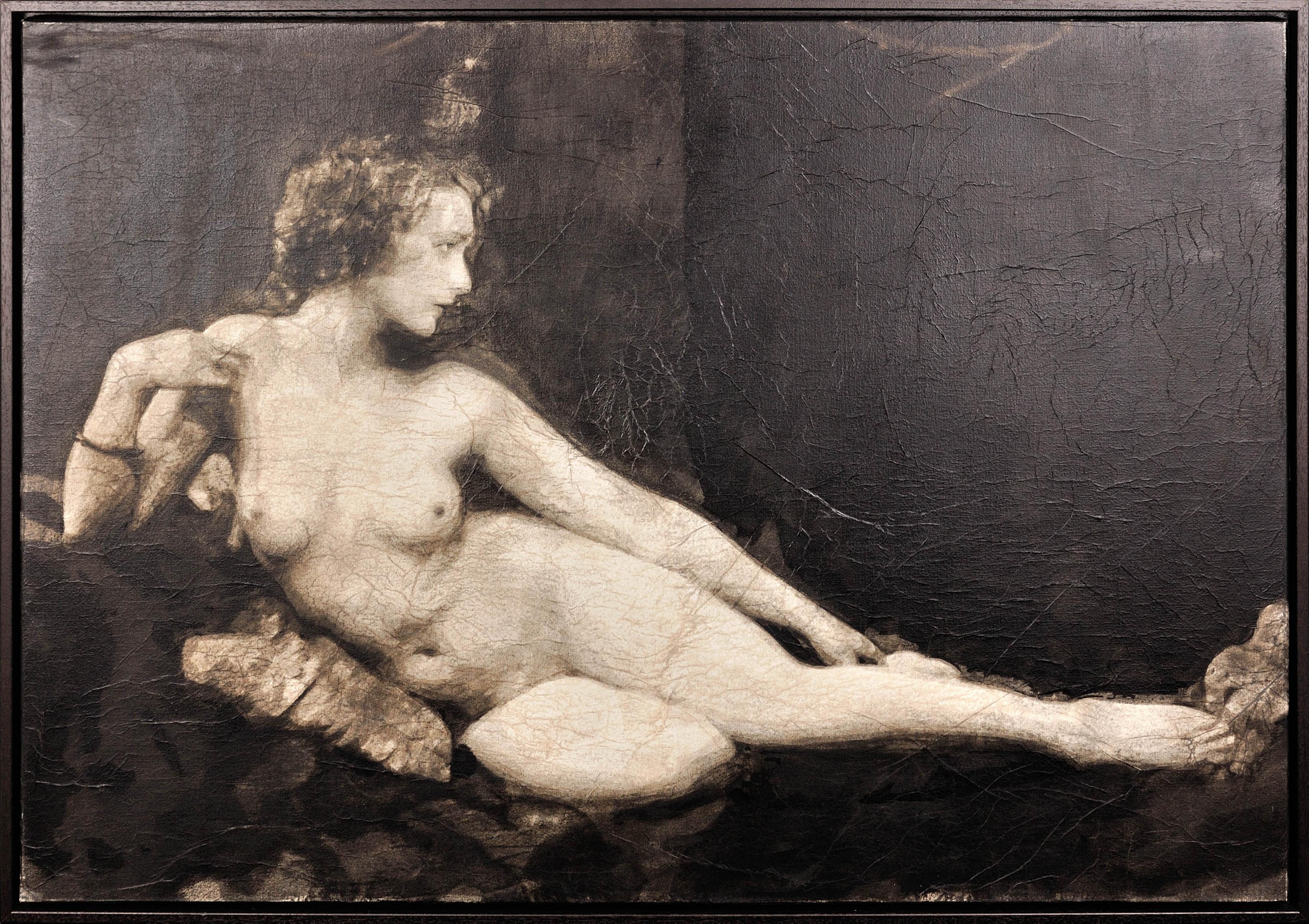 YZ Yseult Dignan Nude Painting - YZ Women From Another Century Who Are Alternately Fatal, Dreamy And Provocative