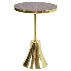Mesa auxiliar contemporánea de mosaico de latón Z-I-I, colección Flow